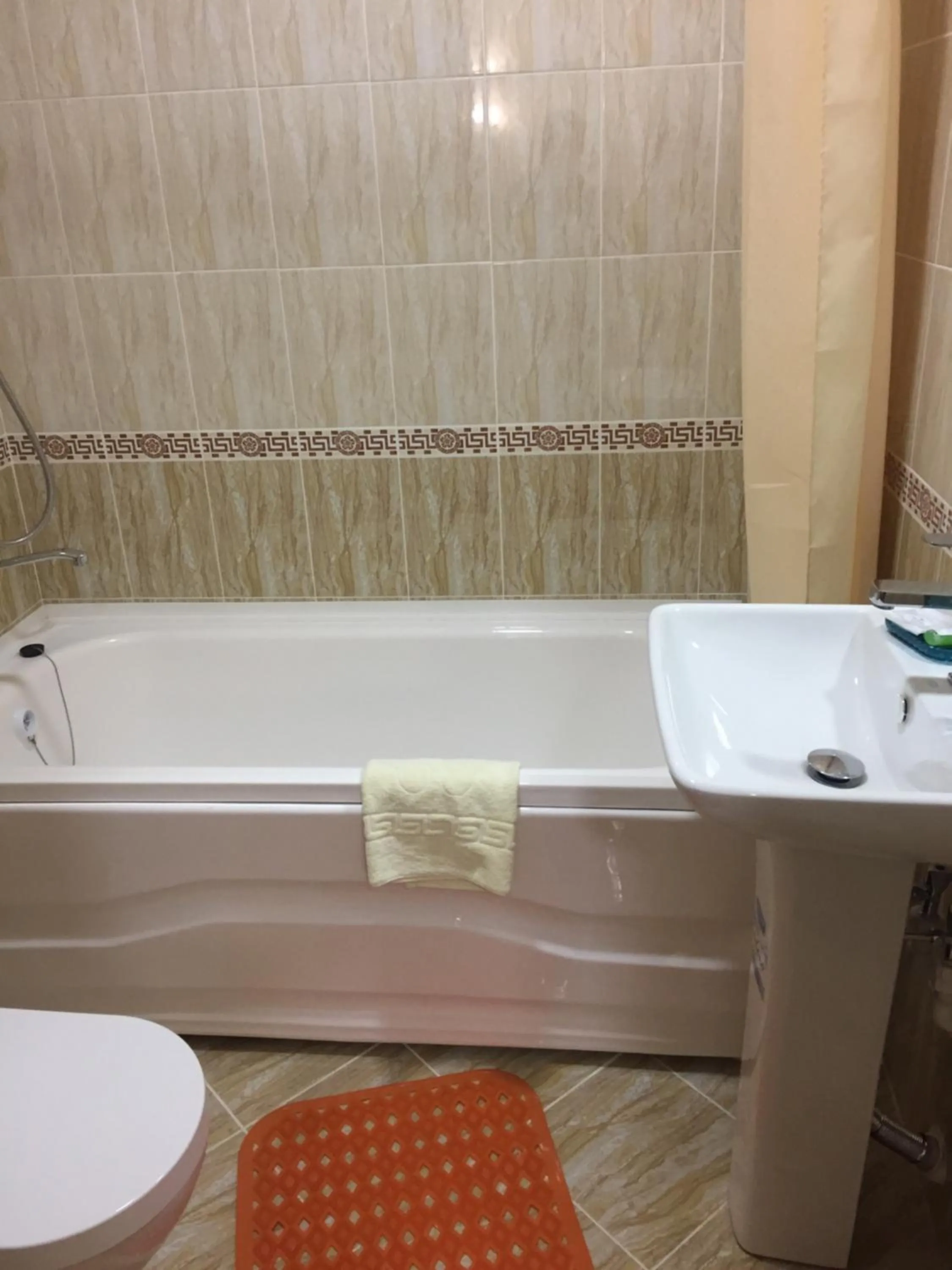 Bath in Jipek Joli Inn