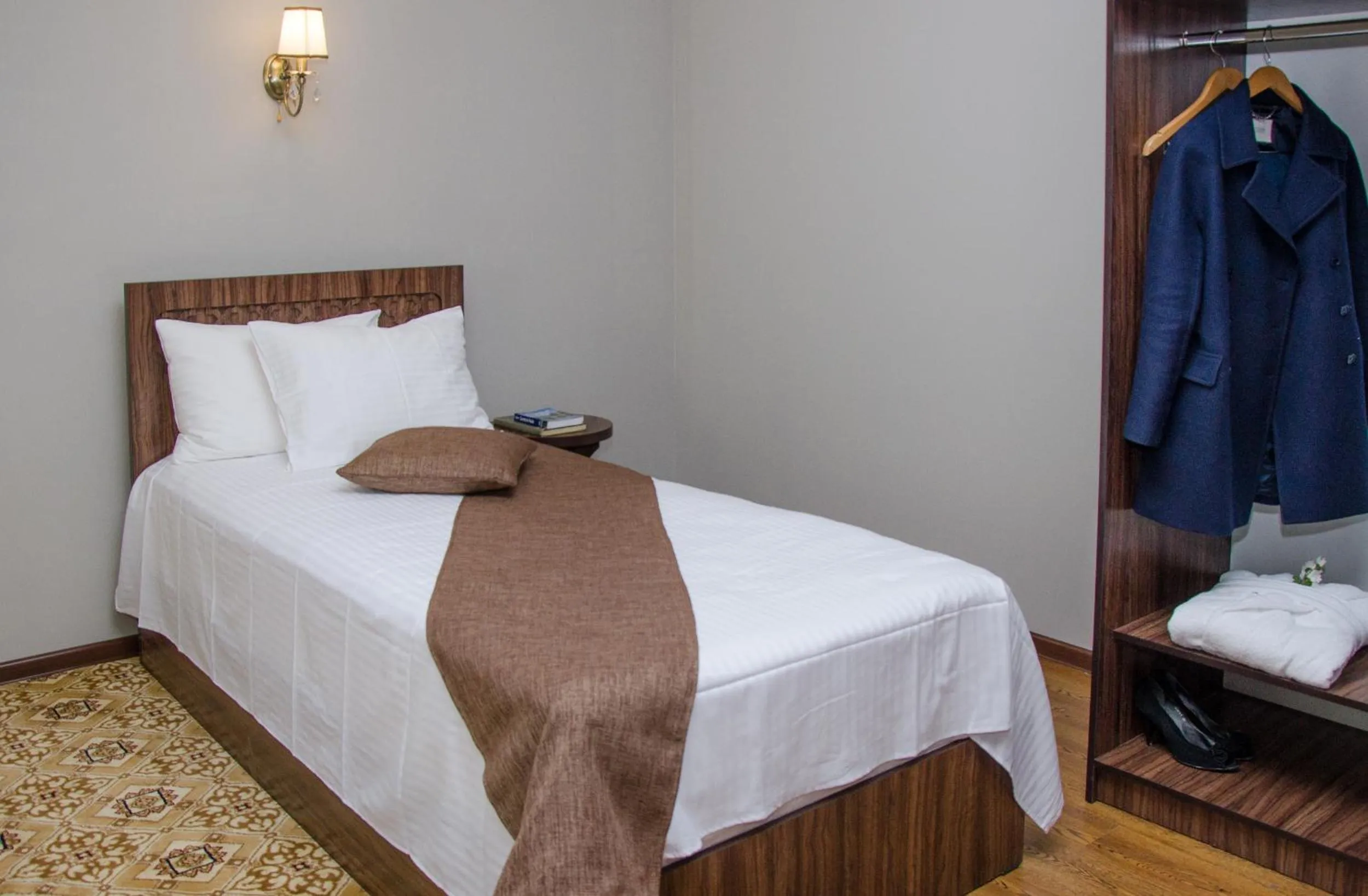 Bed in Jipek Joli Inn