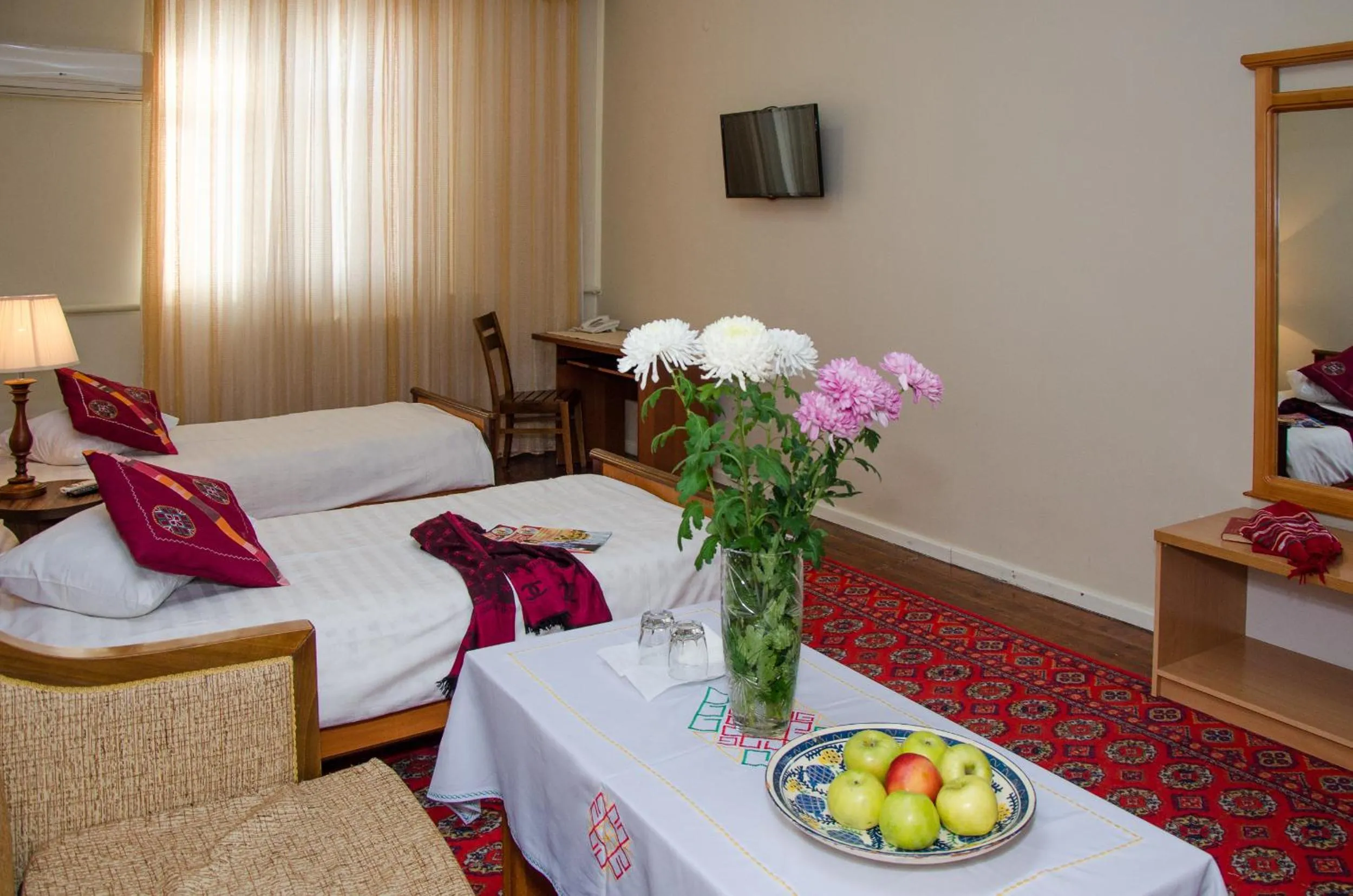 Photo of the whole room in Jipek Joli Inn