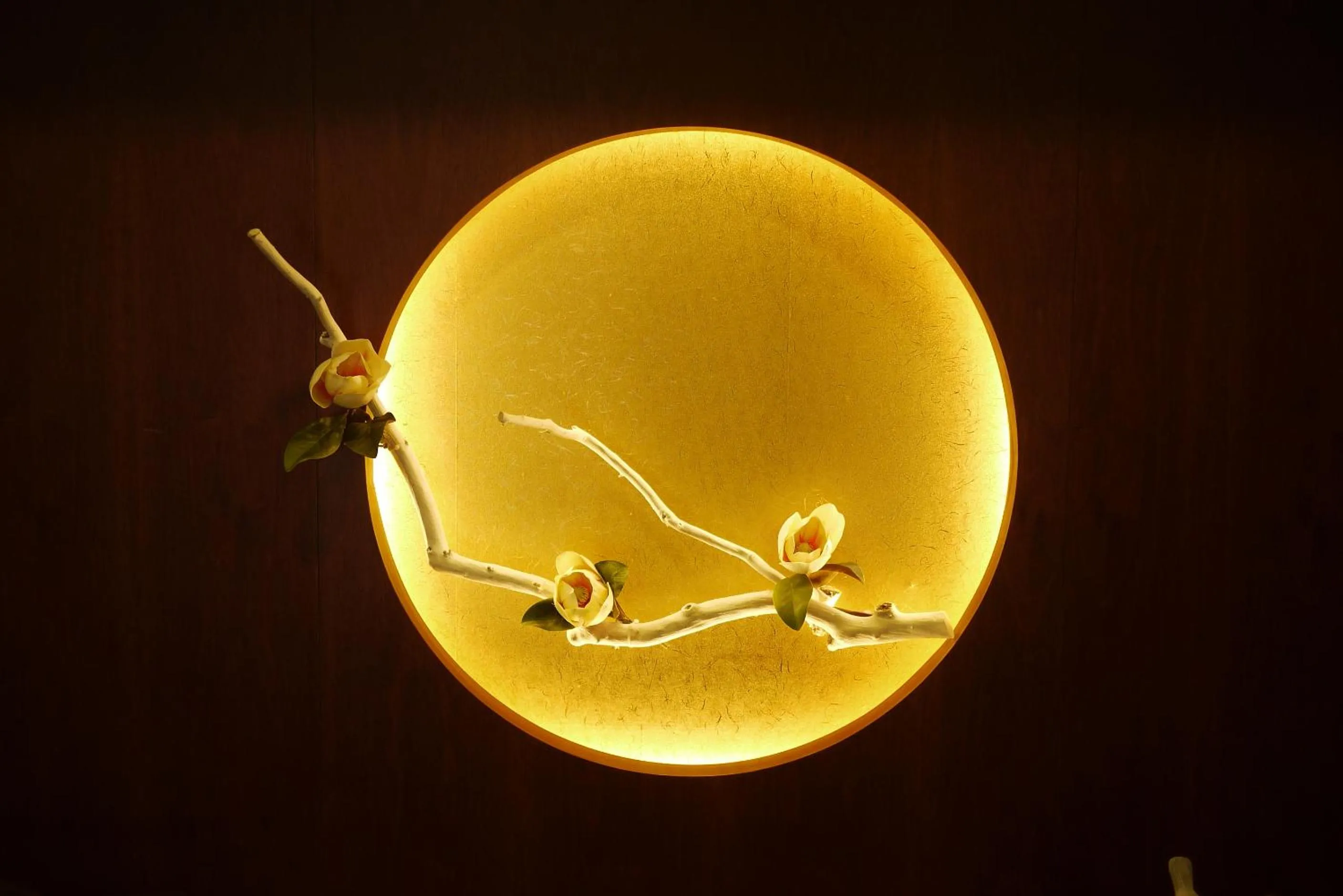 Decorative detail in Wan Tai Hotel