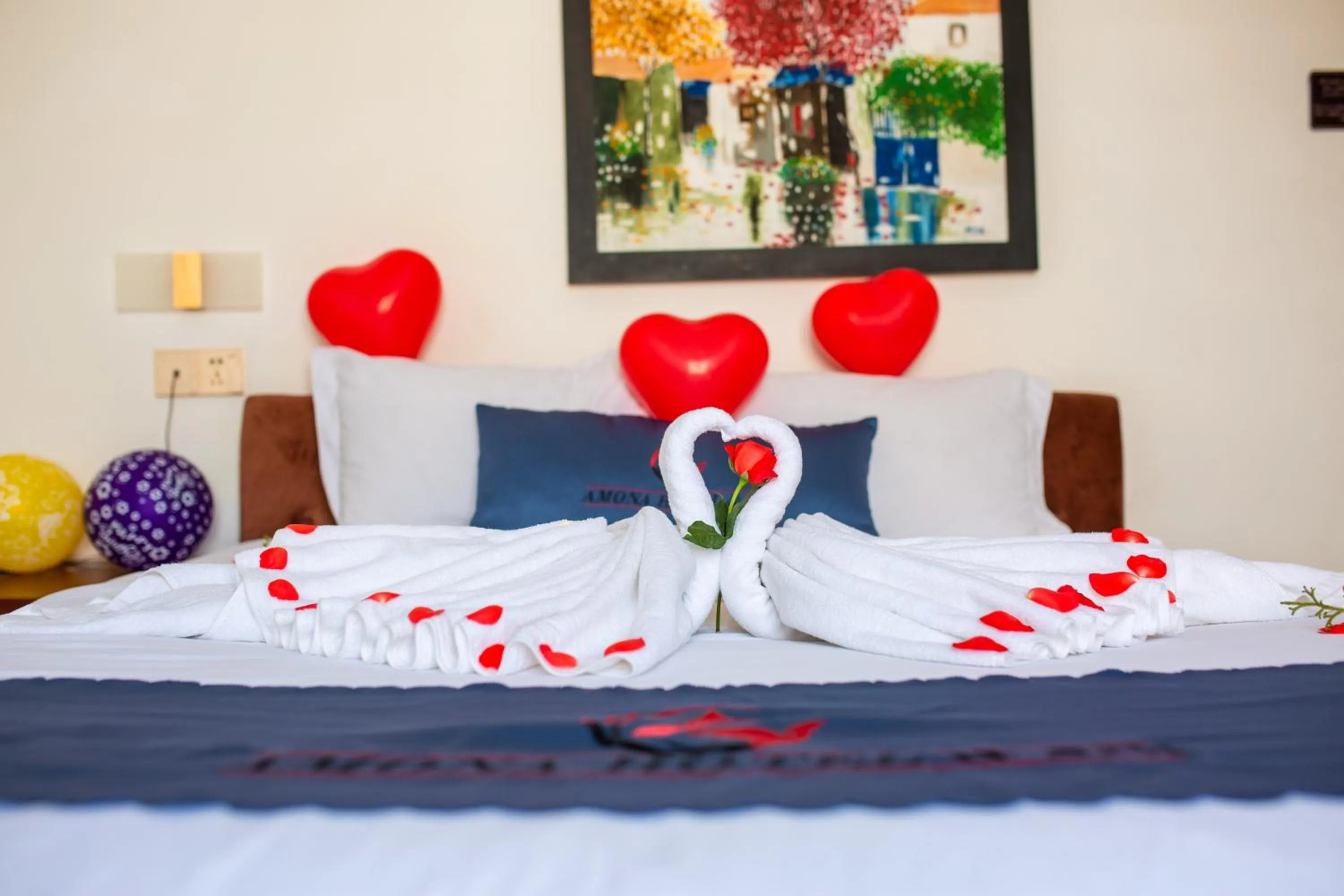 Photo of the whole room, Bed in Amona Hotel