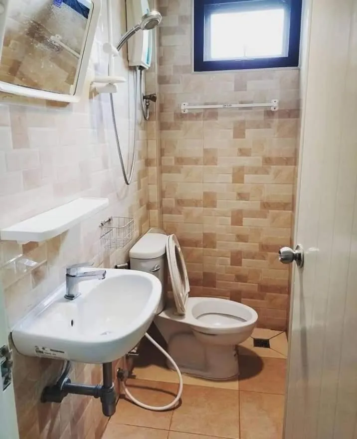 The Cube Sathorn Boutique Hotel เดอะ คิวบ์ สาทร บูติค โฮเทล Near BTS Surasak