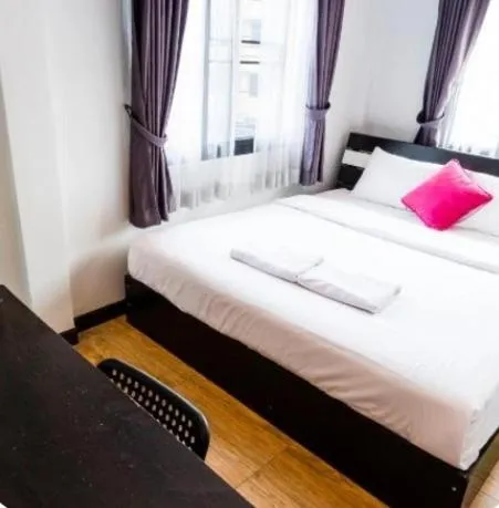 Bed in The Cube Sathorn Boutique Hotel เดอะ คิวบ์ สาทร บูติค โฮเทล Near BTS Surasak