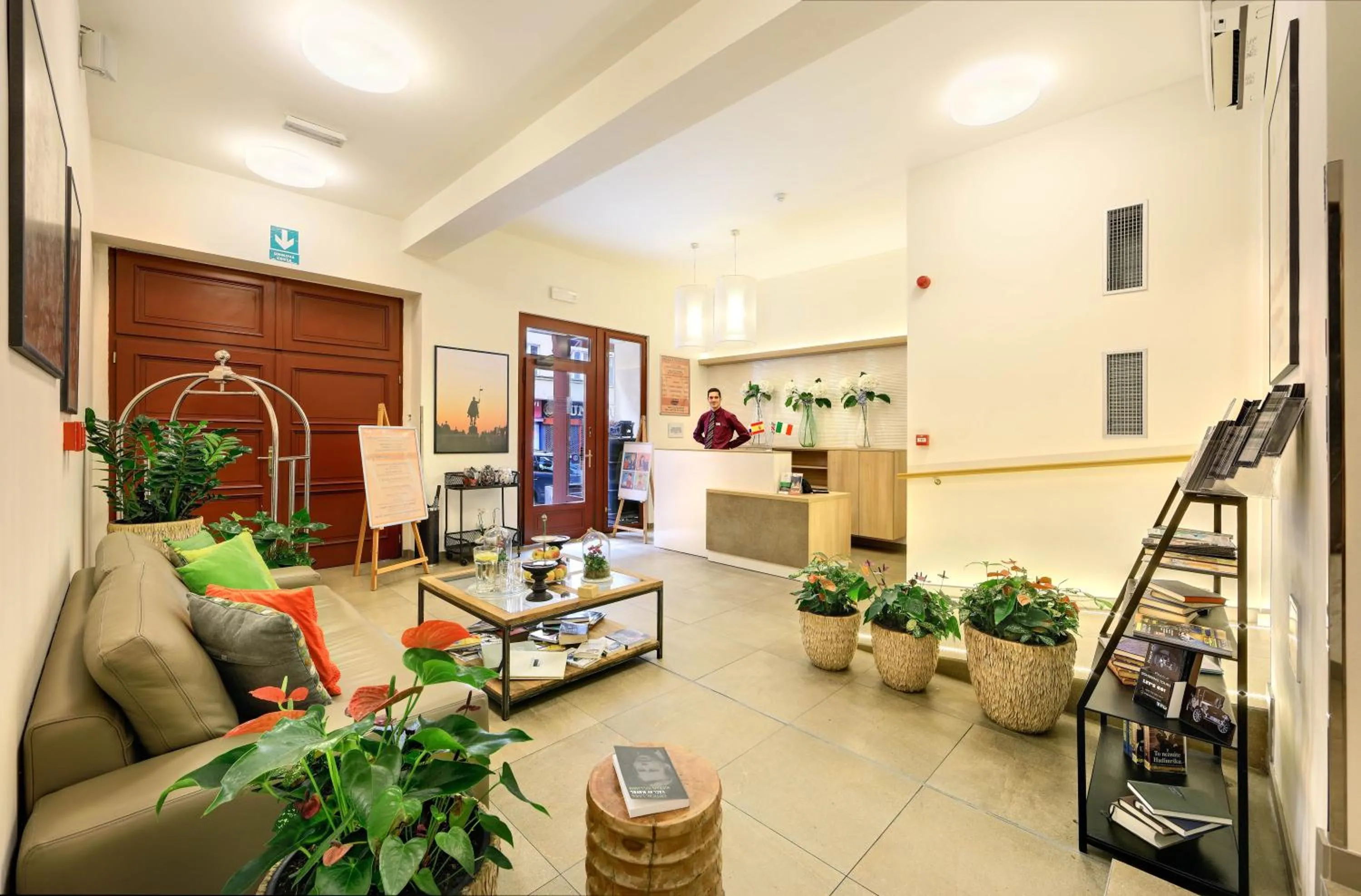 Lobby or reception in Salvator Boutique Hotel vegan-friendly