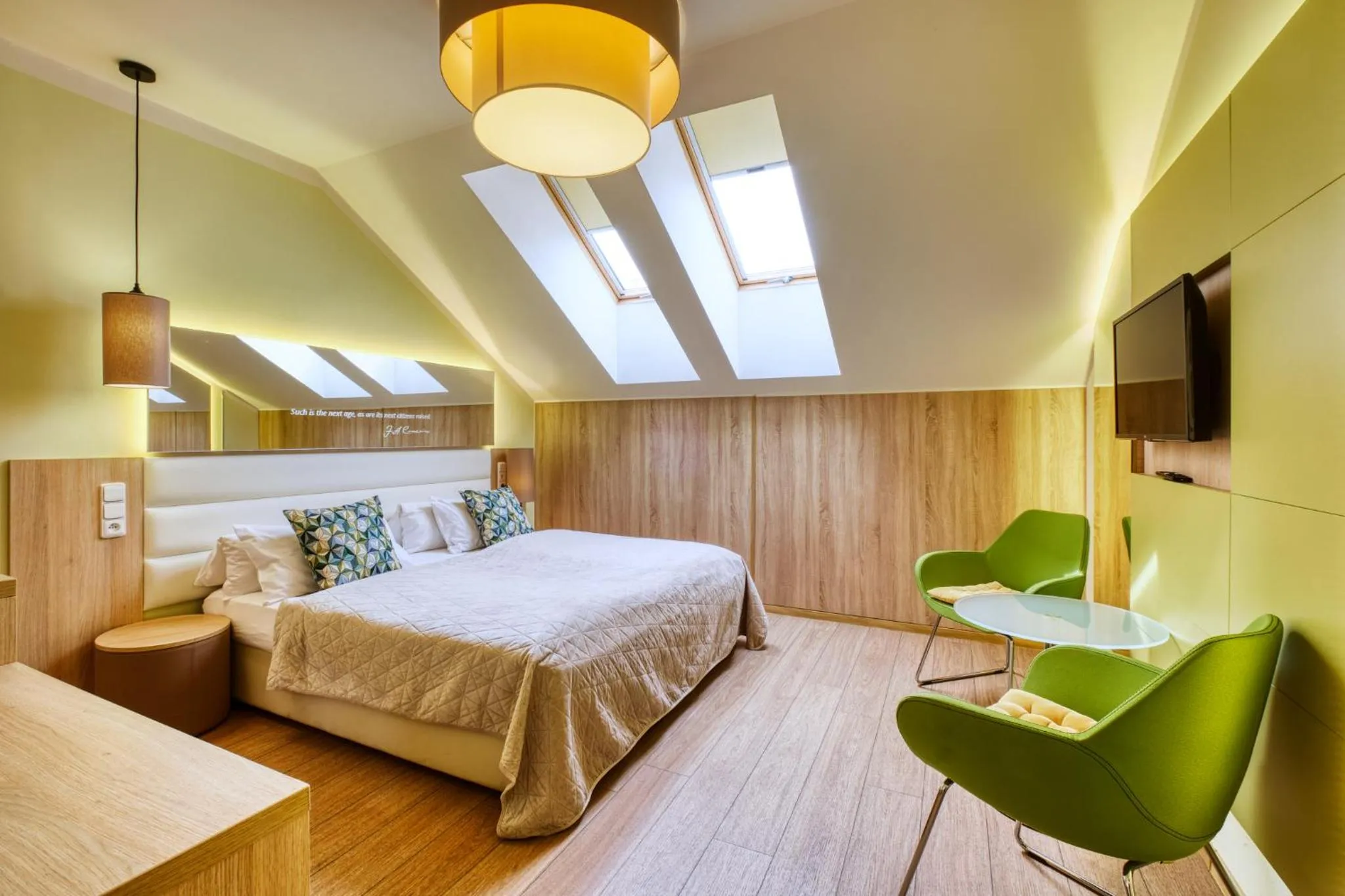 TV and multimedia, Bed in Salvator Boutique Hotel vegan-friendly