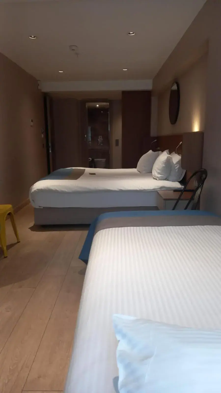 Deluxe Triple Room in Redmont Hotel Nisantasi Deluxe Triple Room in Redmont Hotel Nisantasi