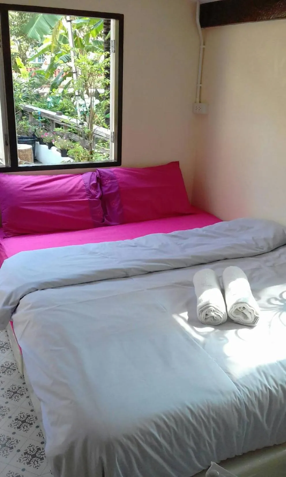 Bed in Meephawa Resort