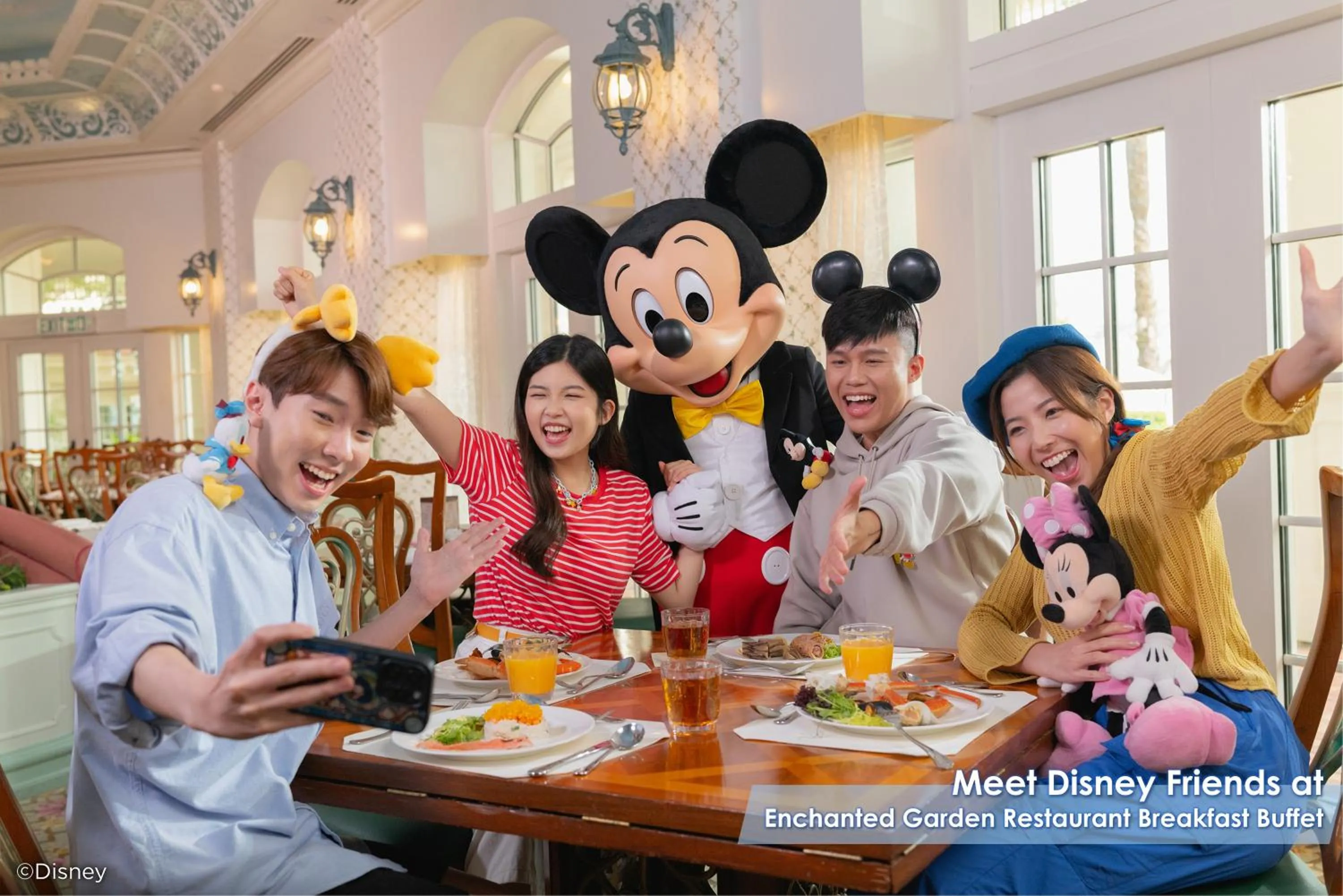 Breakfast in Hong Kong Disneyland Hotel