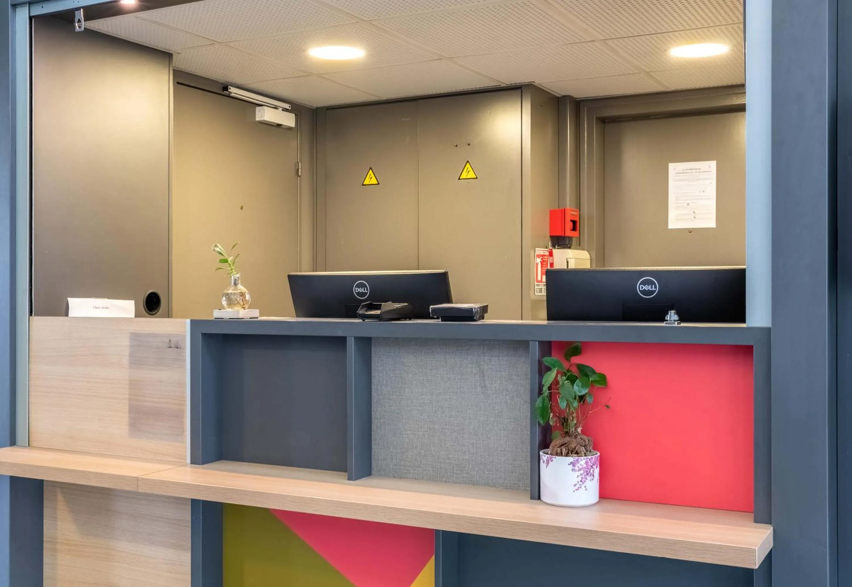 Lobby or reception in B&B HOTEL Le Havre Harfleur 1