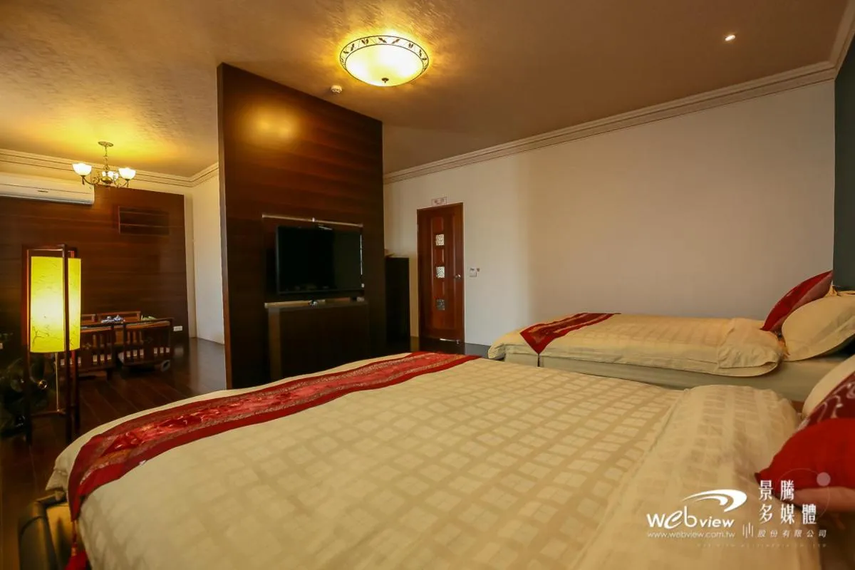 Property building, Bed in Star Shine B&B