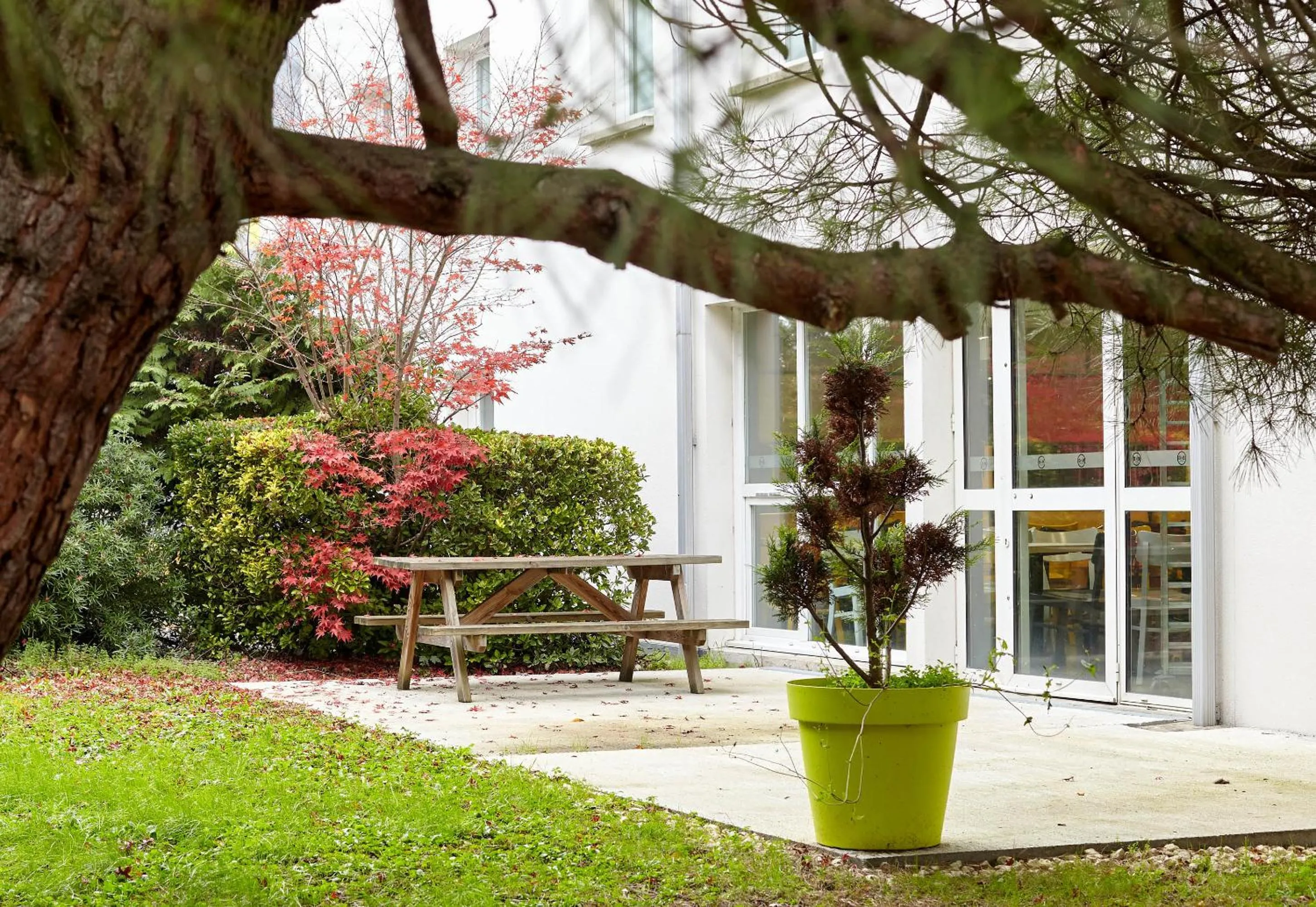 Patio in B&B HOTEL Evry Lisses 2