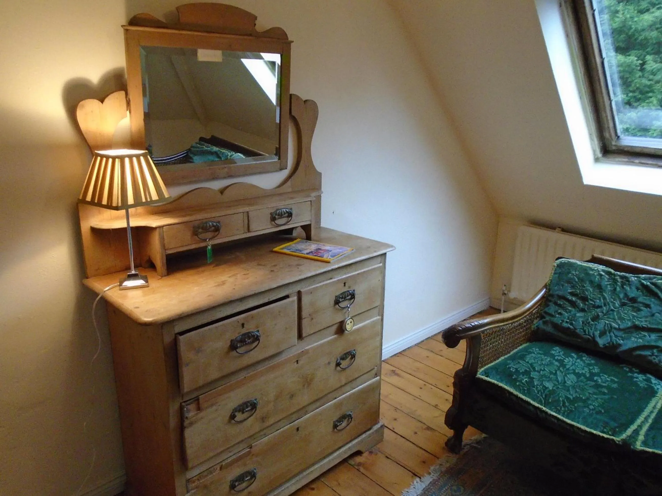 Bedroom in Ballynona House