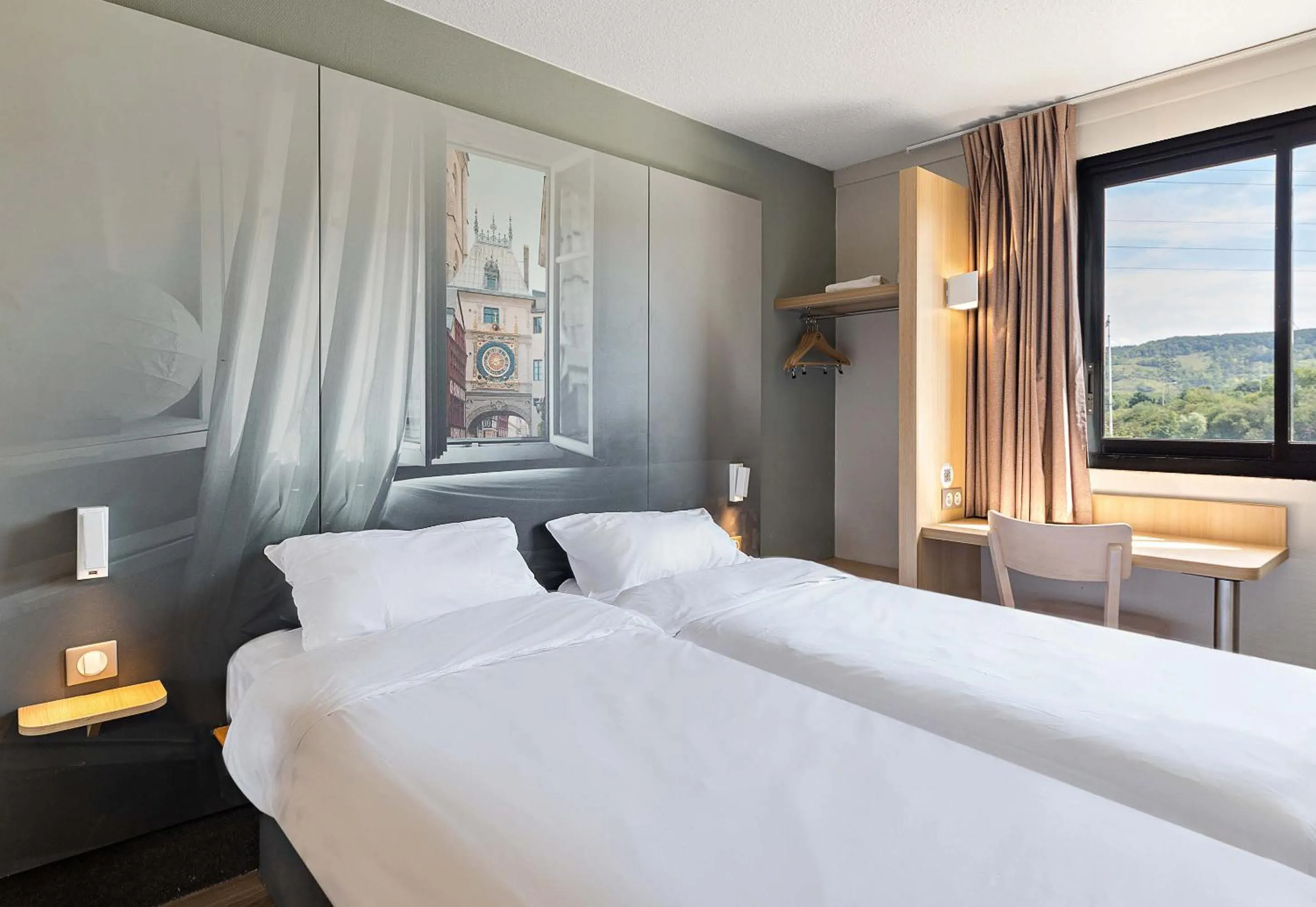 Bedroom, Bed in B&B HOTEL Rouen Saint-Étienne-du-Rouvray