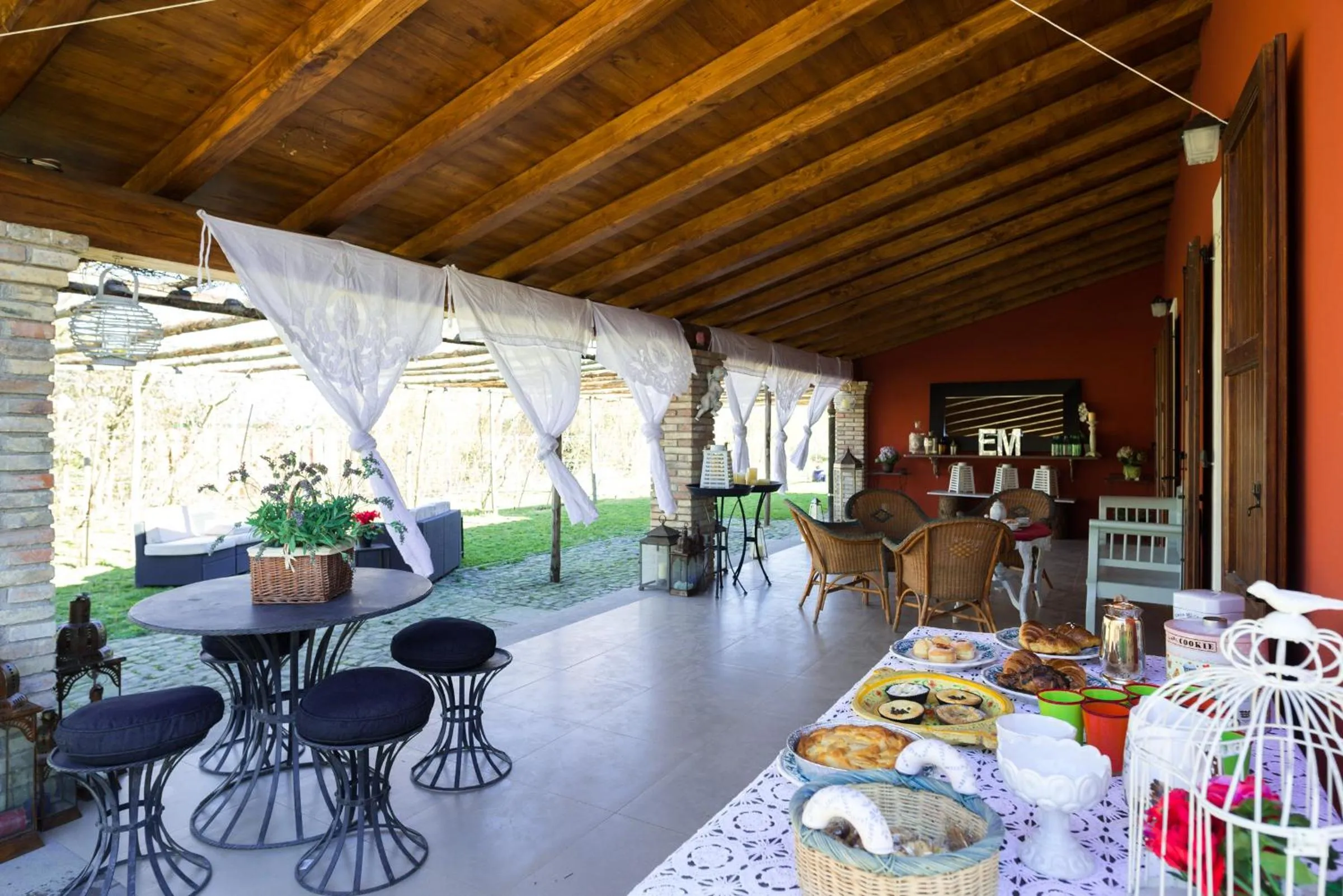 Patio in Casa Il Borghetto - Luxury Suites & Pool