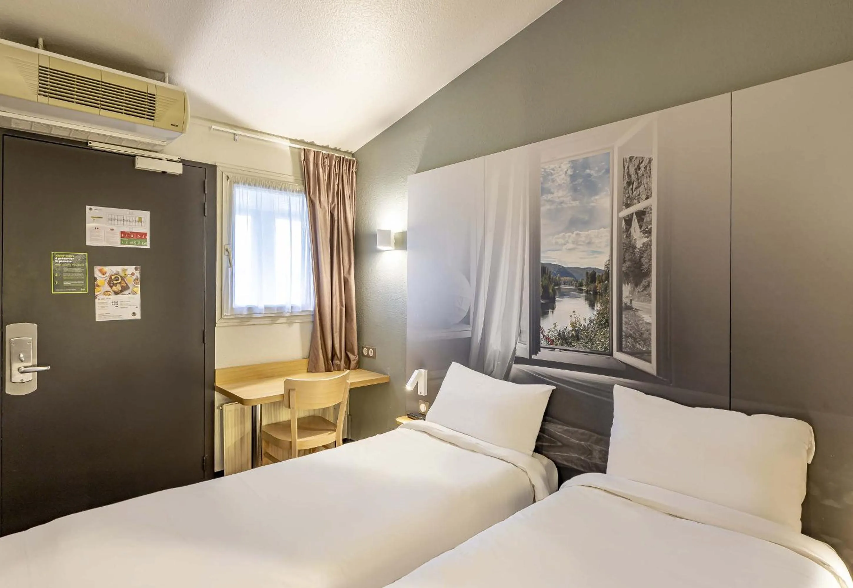 Bedroom, Bed in B&B HOTEL Périgueux Boulazac