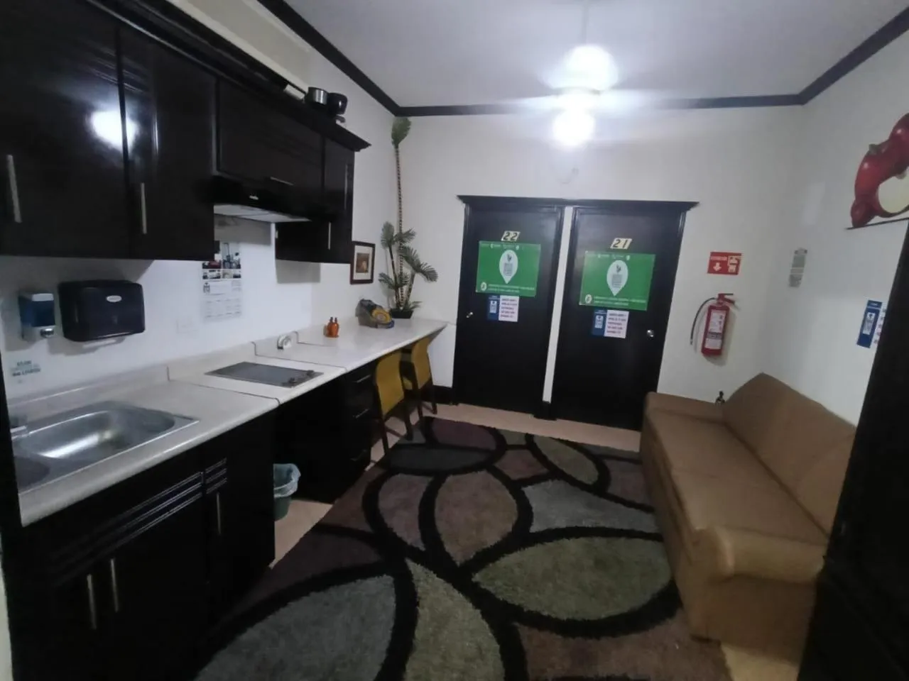 Photo of the whole room in Hotel Garcias Suites, Linares