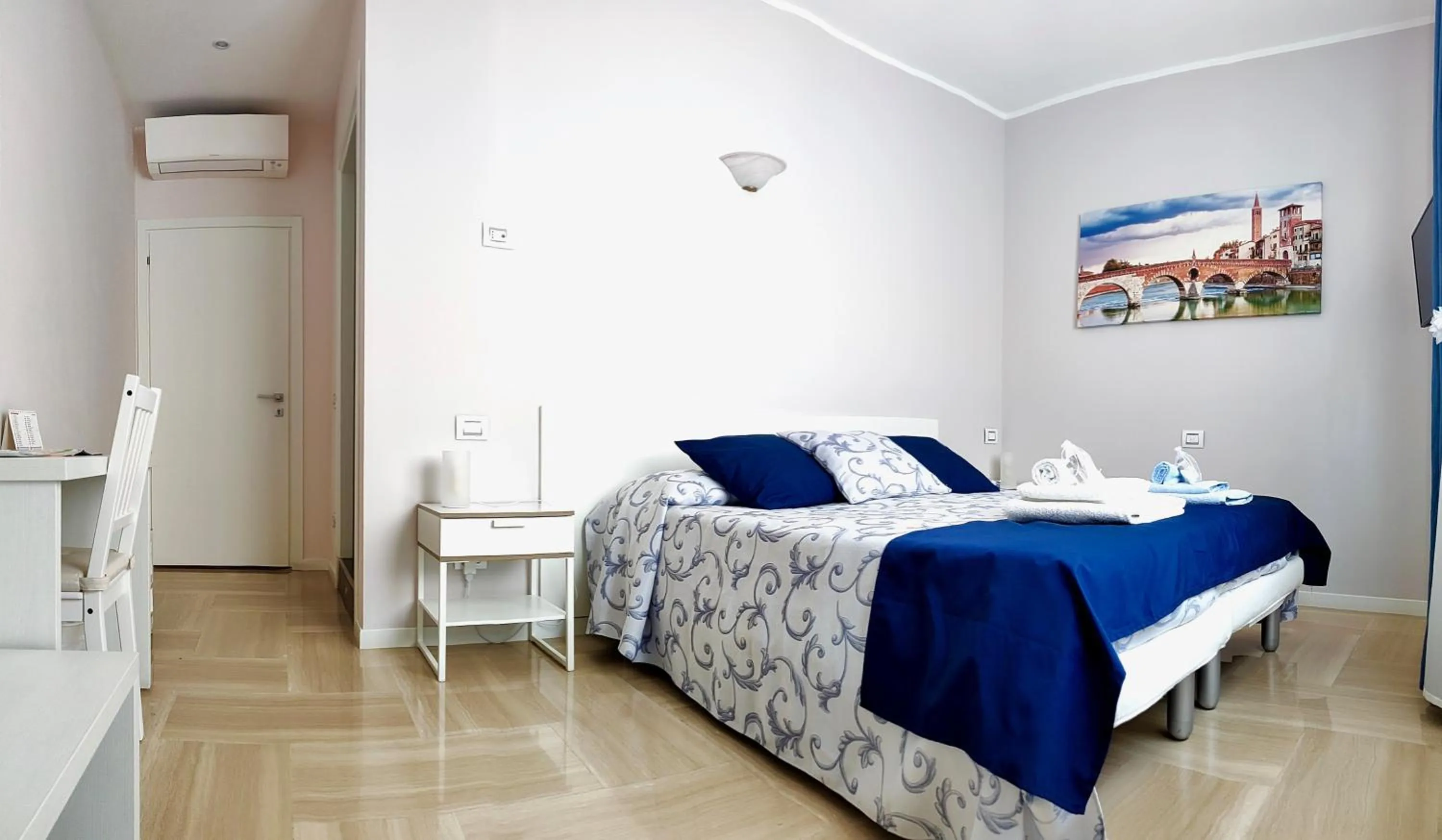 Bedroom, Bed in B&B Valverde