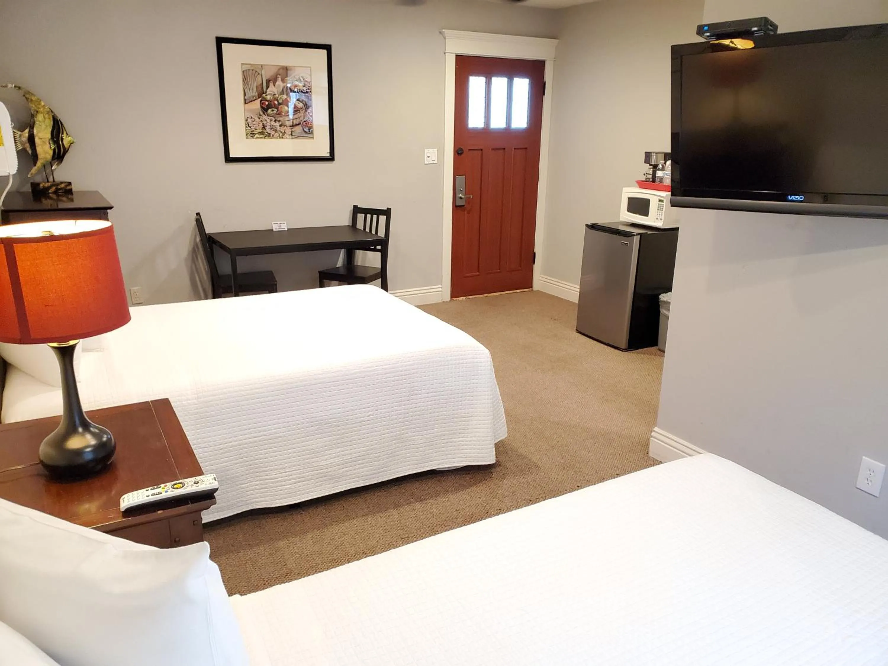 Bed in Coronado Island Inn