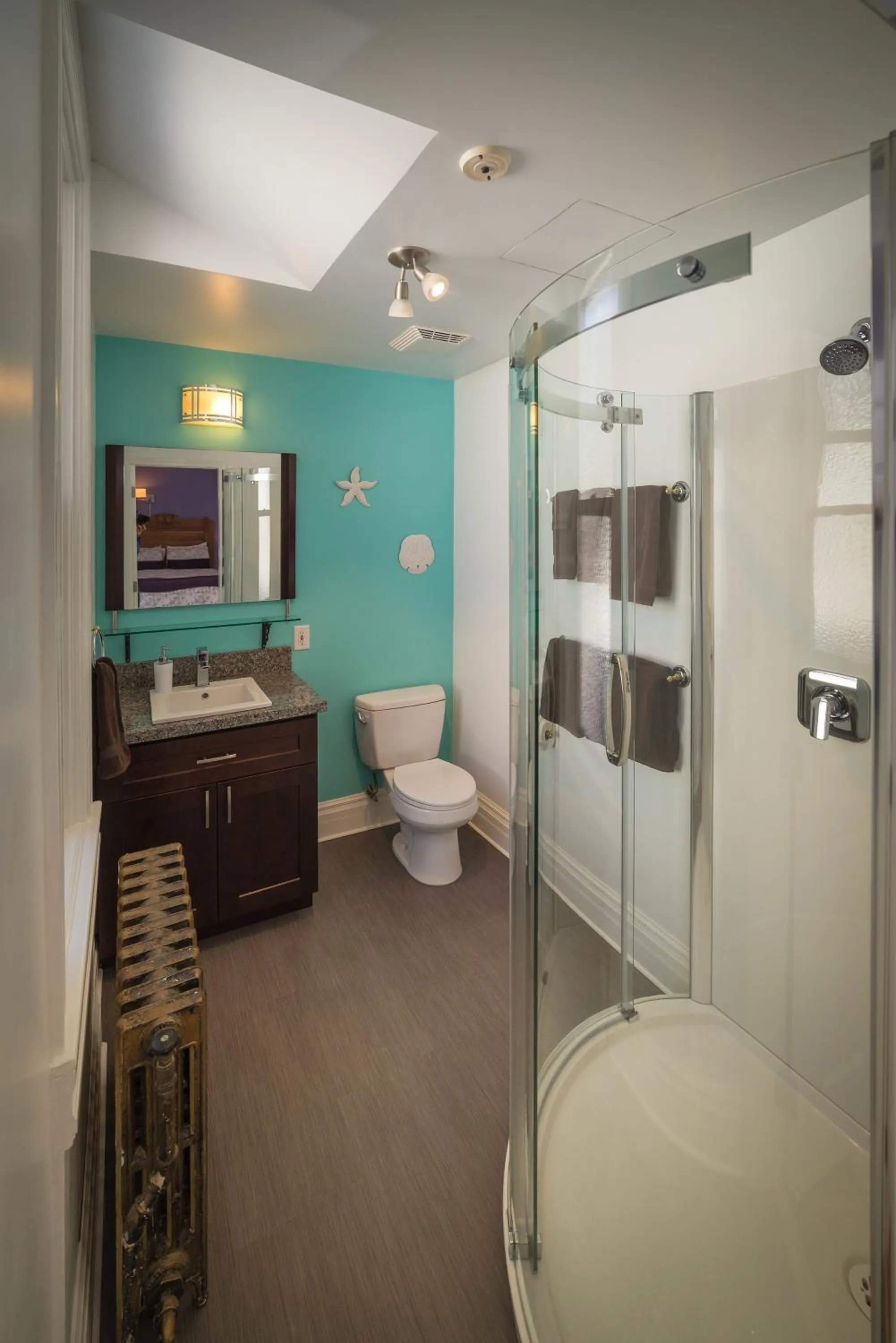 Bathroom in Cloudside Hotel