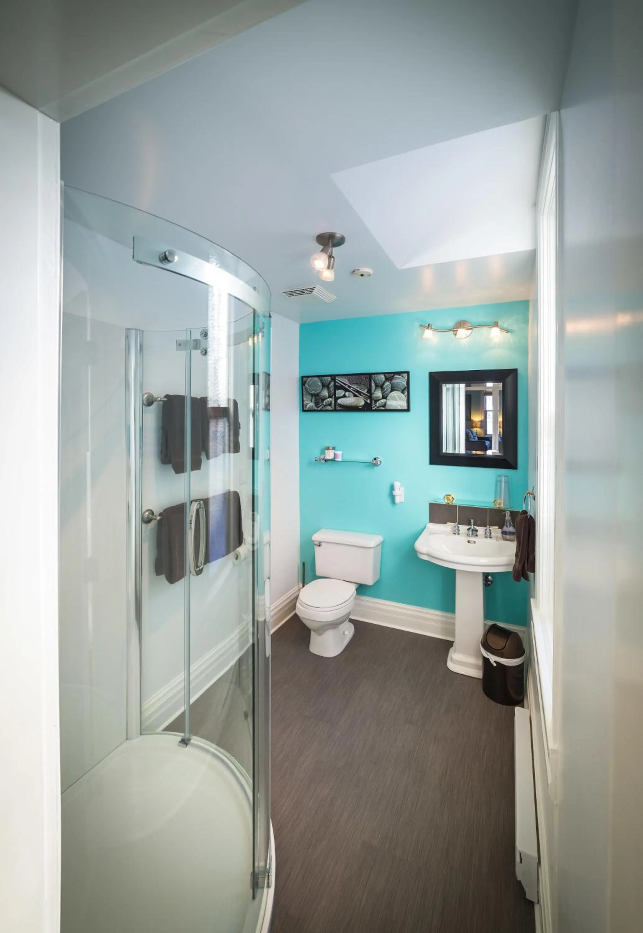 Bathroom in Cloudside Hotel