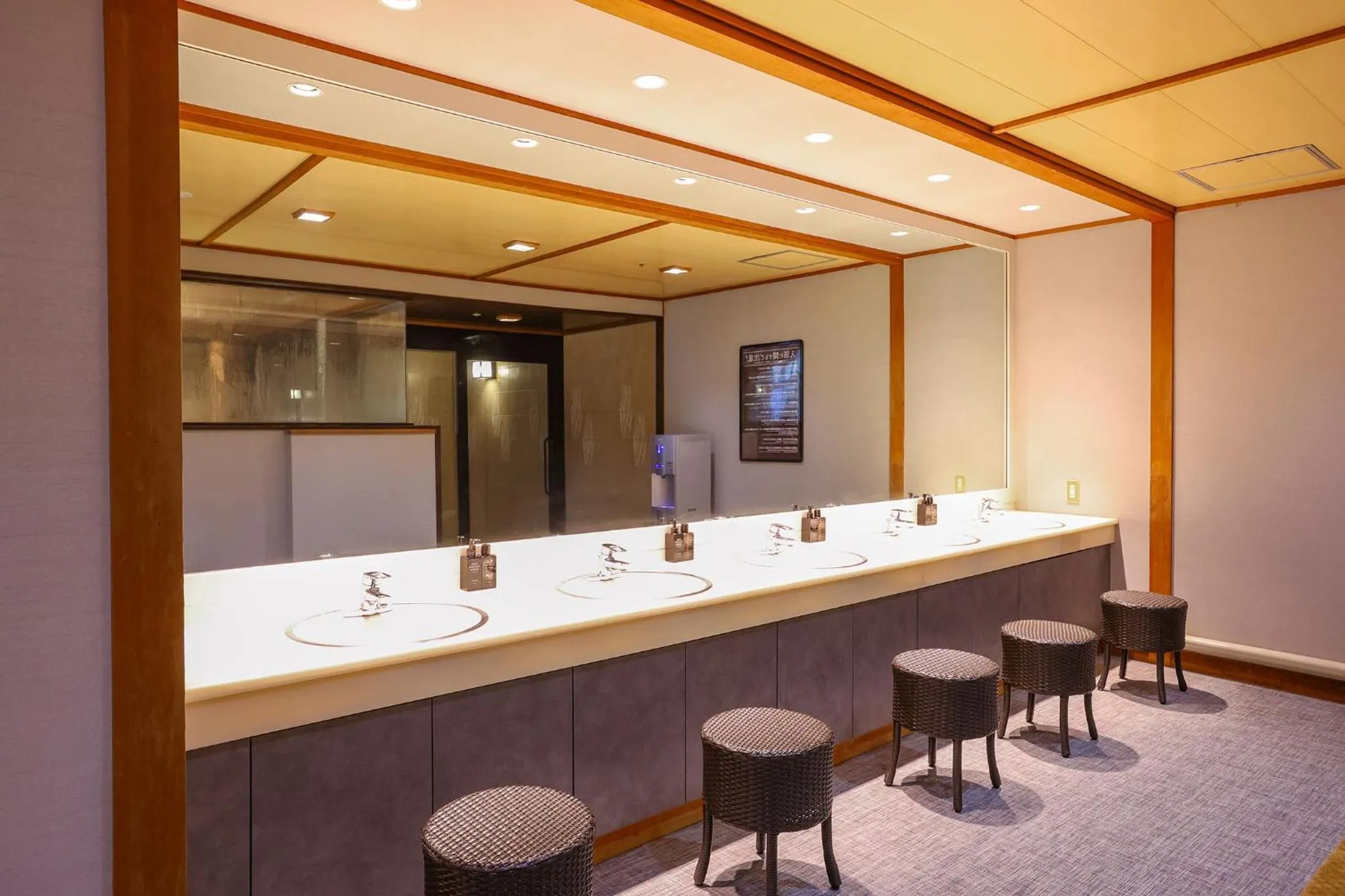 Area and facilities in Ooedo Onsen Monogatari Premium Yamashitaya