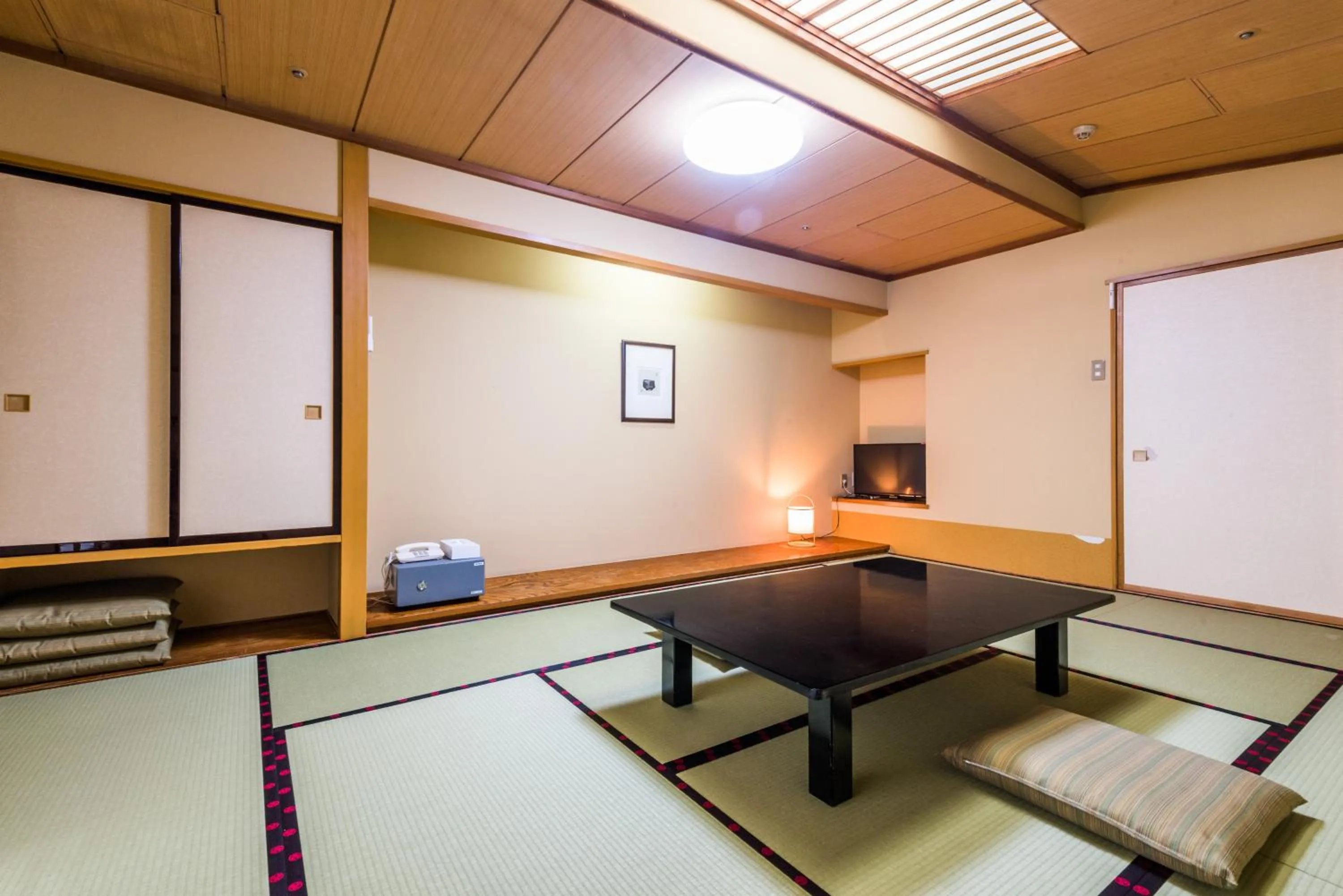 Photo of the whole room in Ooedo Onsen Monogatari Masuya