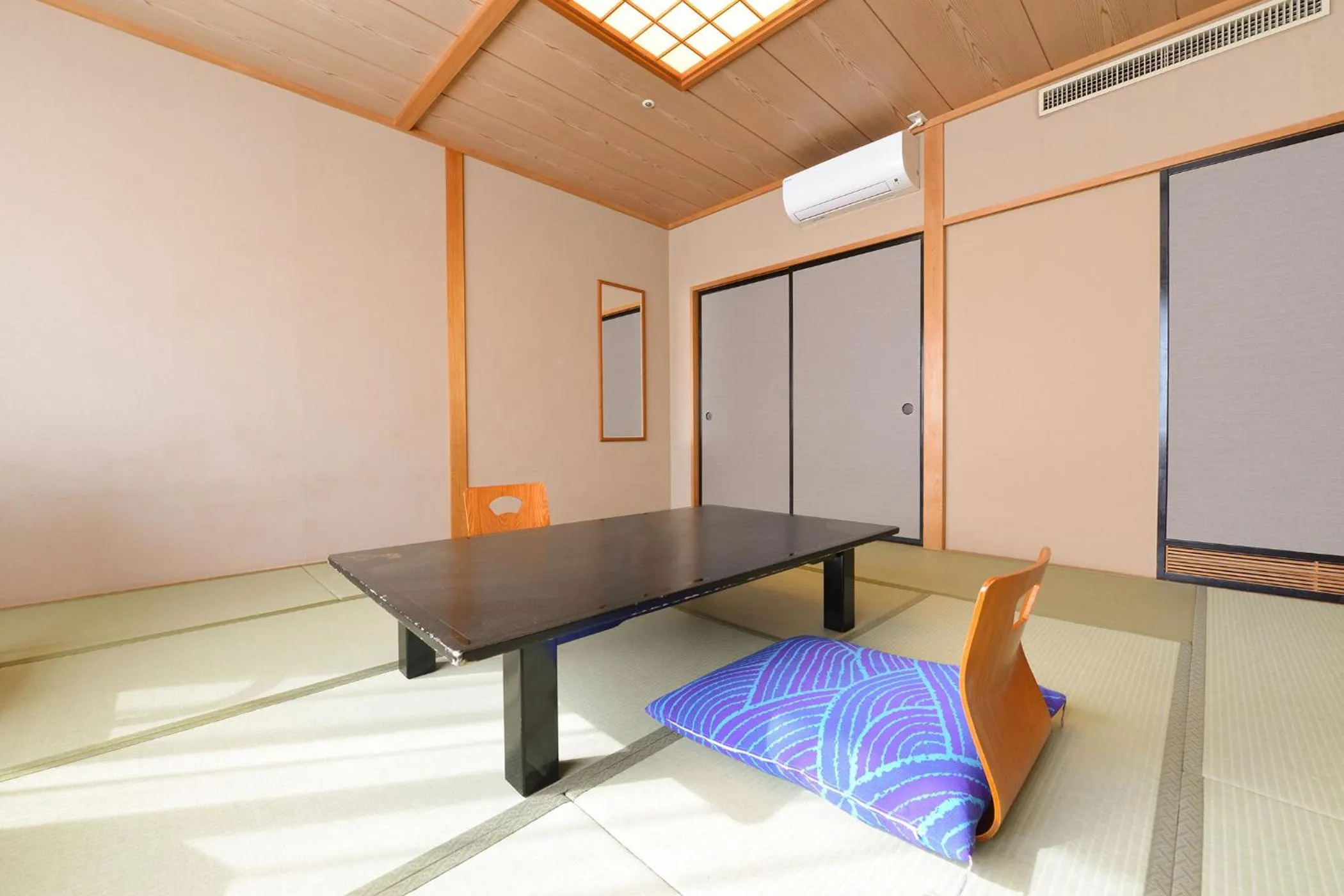 Living room in Ooedo Onsen Monogatari Hotel Kinugawa Gyoen