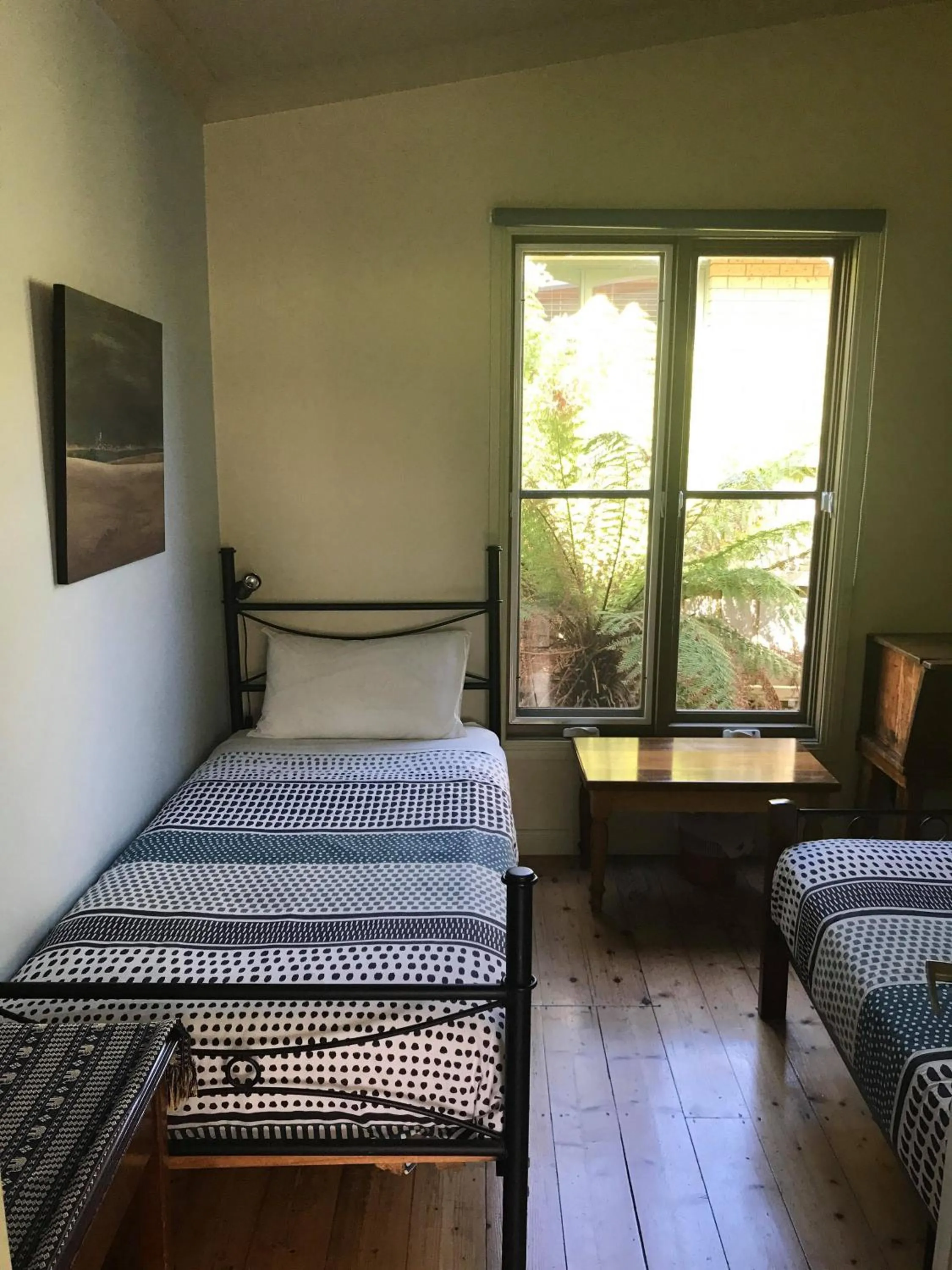 Photo of the whole room, Bed in Port Campbell Guesthouse & Flash Packers