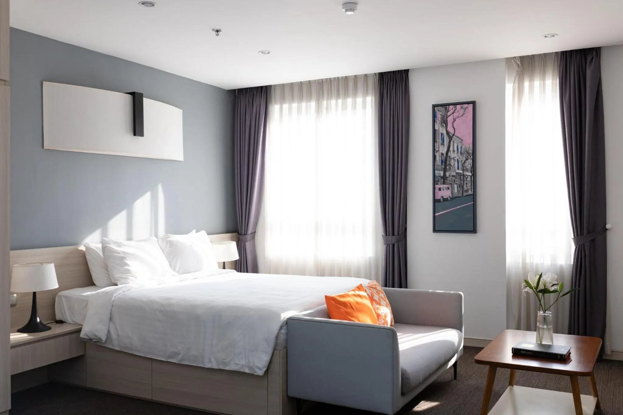 Photo of the whole room, Bed in Đô Thành Residence by DDH