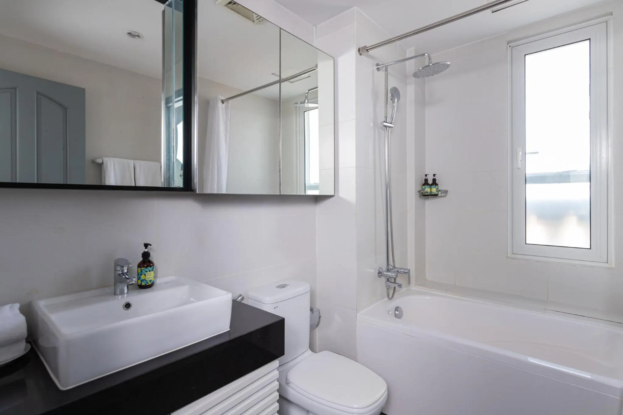 Shower in Đô Thành Residence by DDH