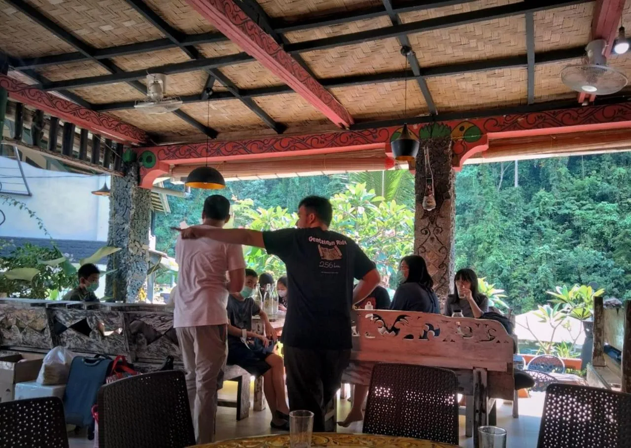 Jungle Inn Bukit lawang