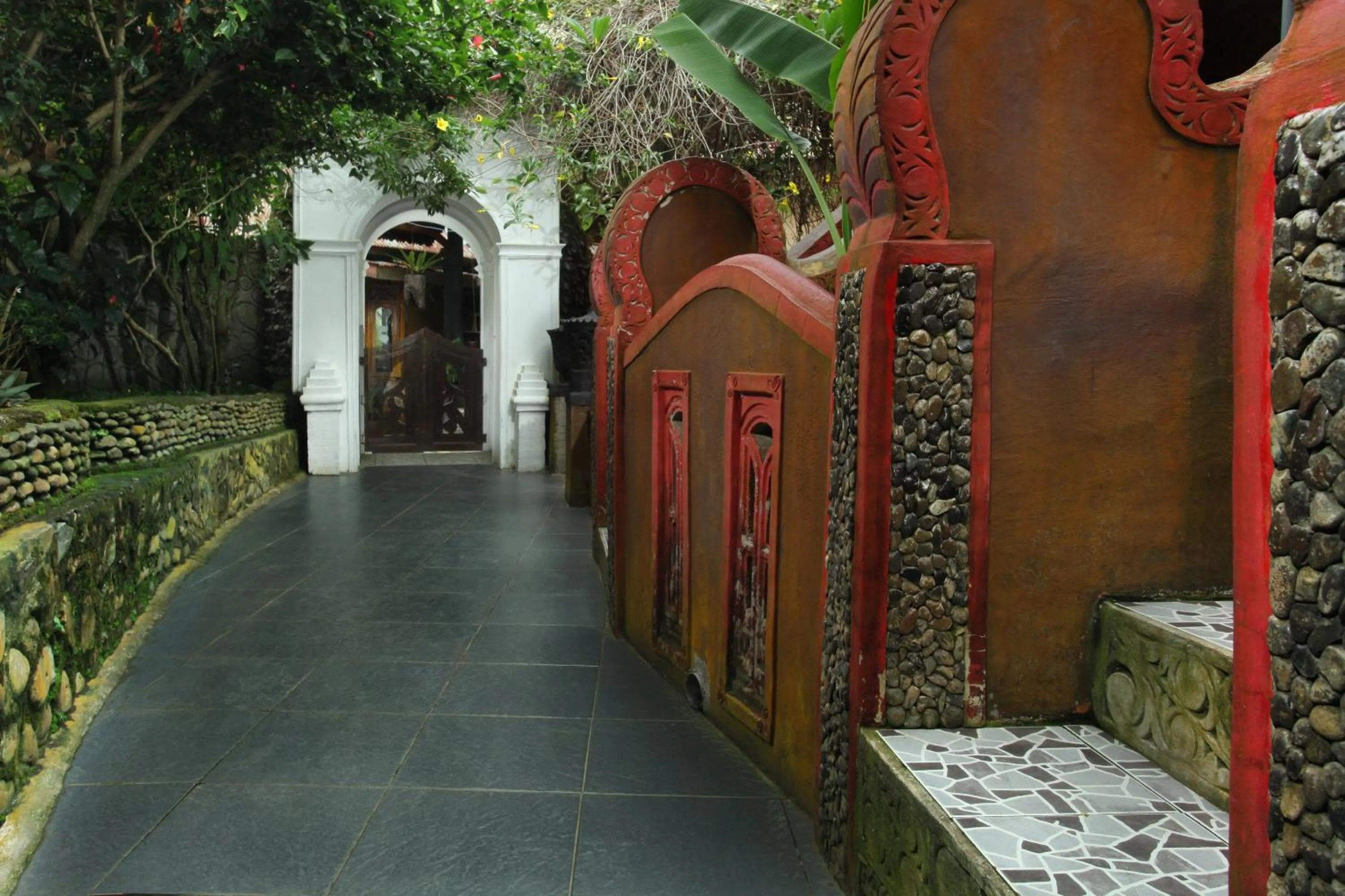 Jungle Inn Bukit lawang