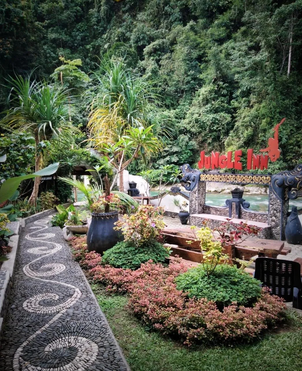 Jungle Inn Bukit lawang