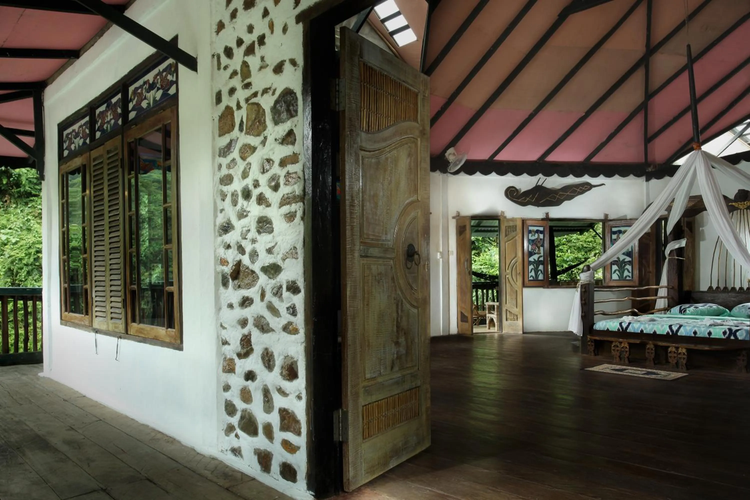 Jungle Inn Bukit lawang