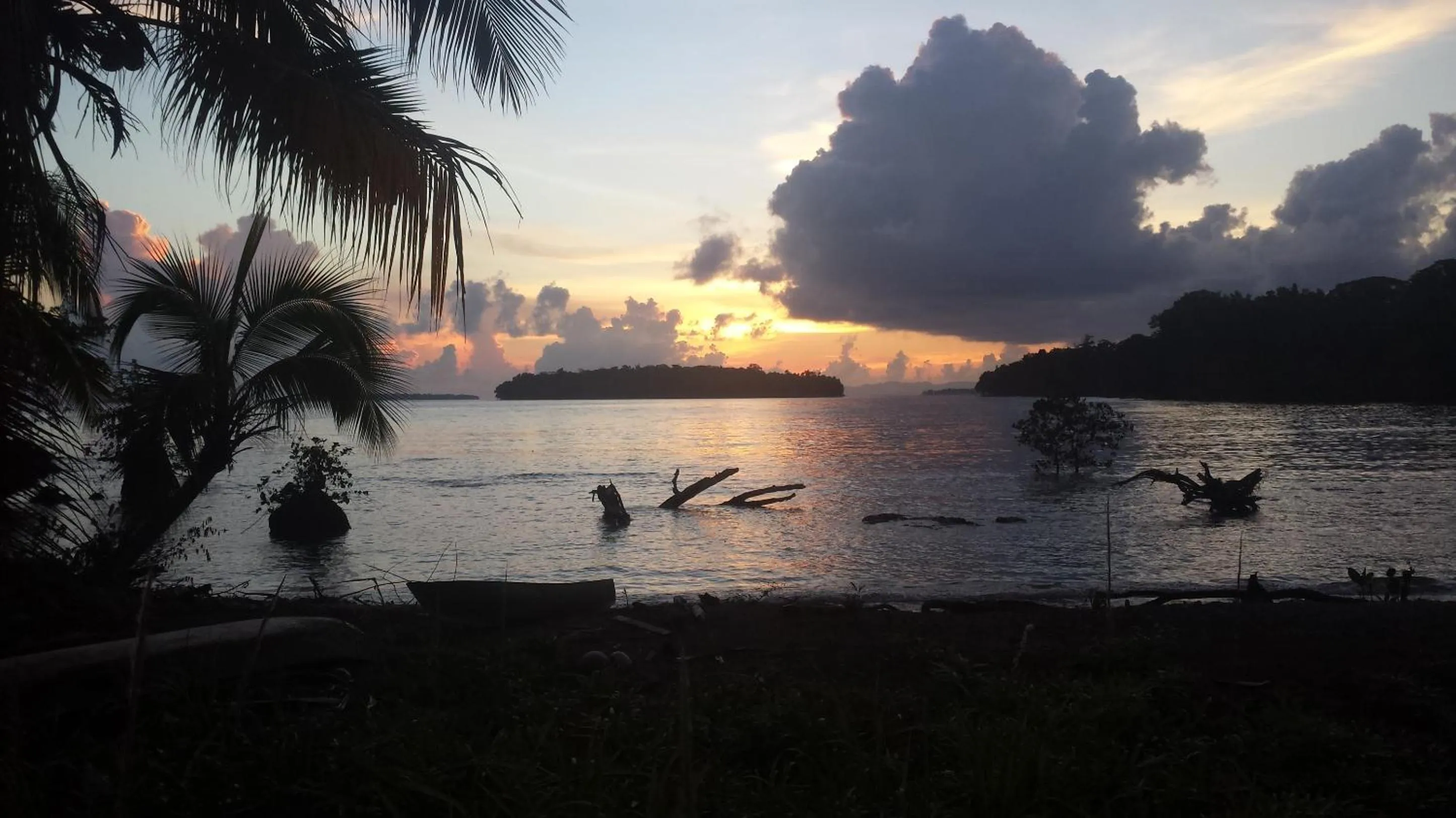 Nearby landmark in Evis Resort at Nggatirana Island