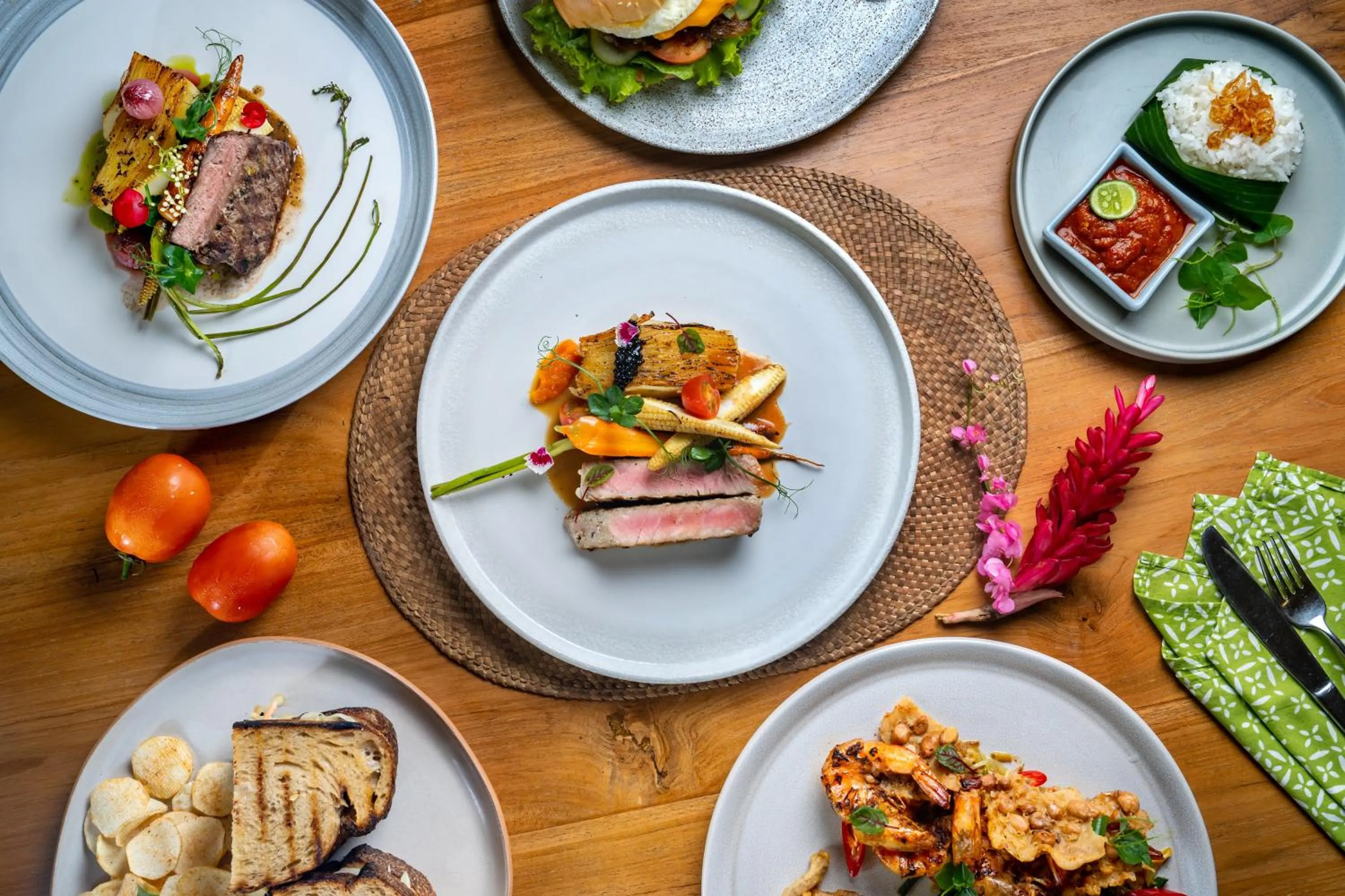 Restaurant/places to eat in Jati Cottage