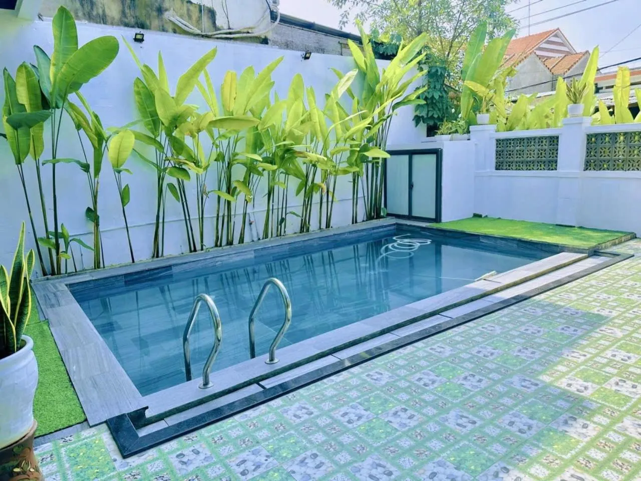 Hung Do Beach Homestay