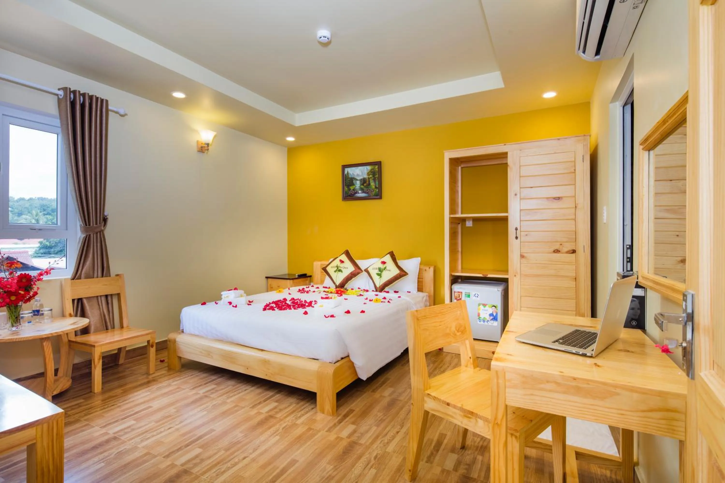Photo of the whole room, Bed in Lucky Phu Quoc Hotel