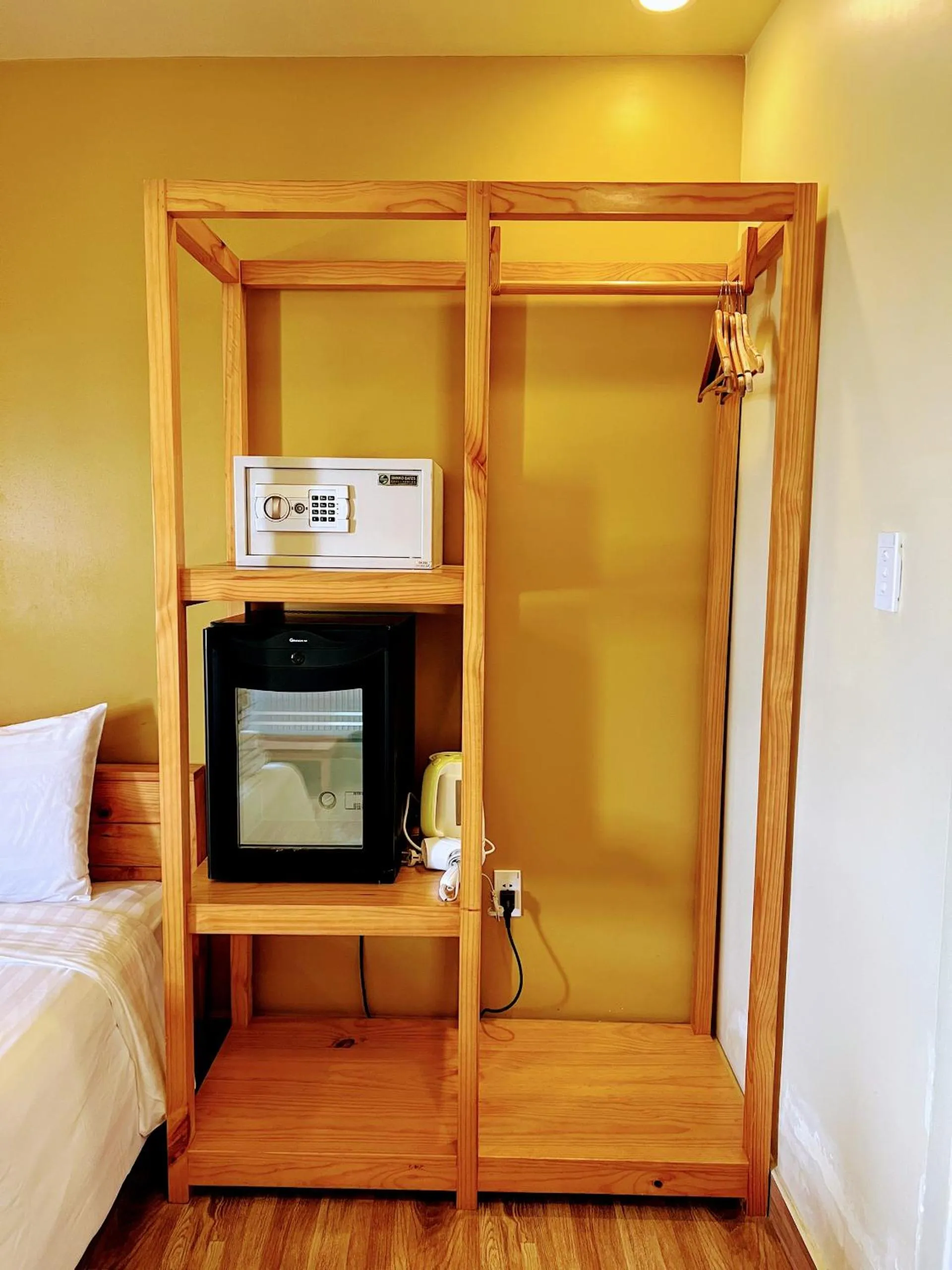 safe, Bed in Lucky Phu Quoc Hotel