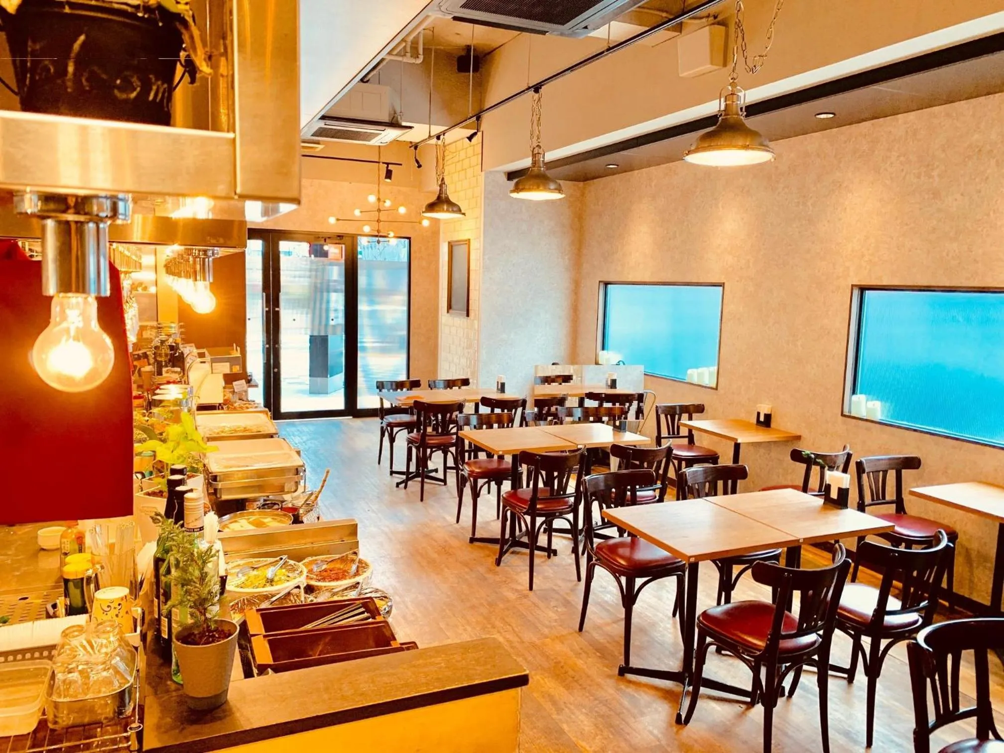 Restaurant/places to eat in APA Hotel Kamataeki-Higashi