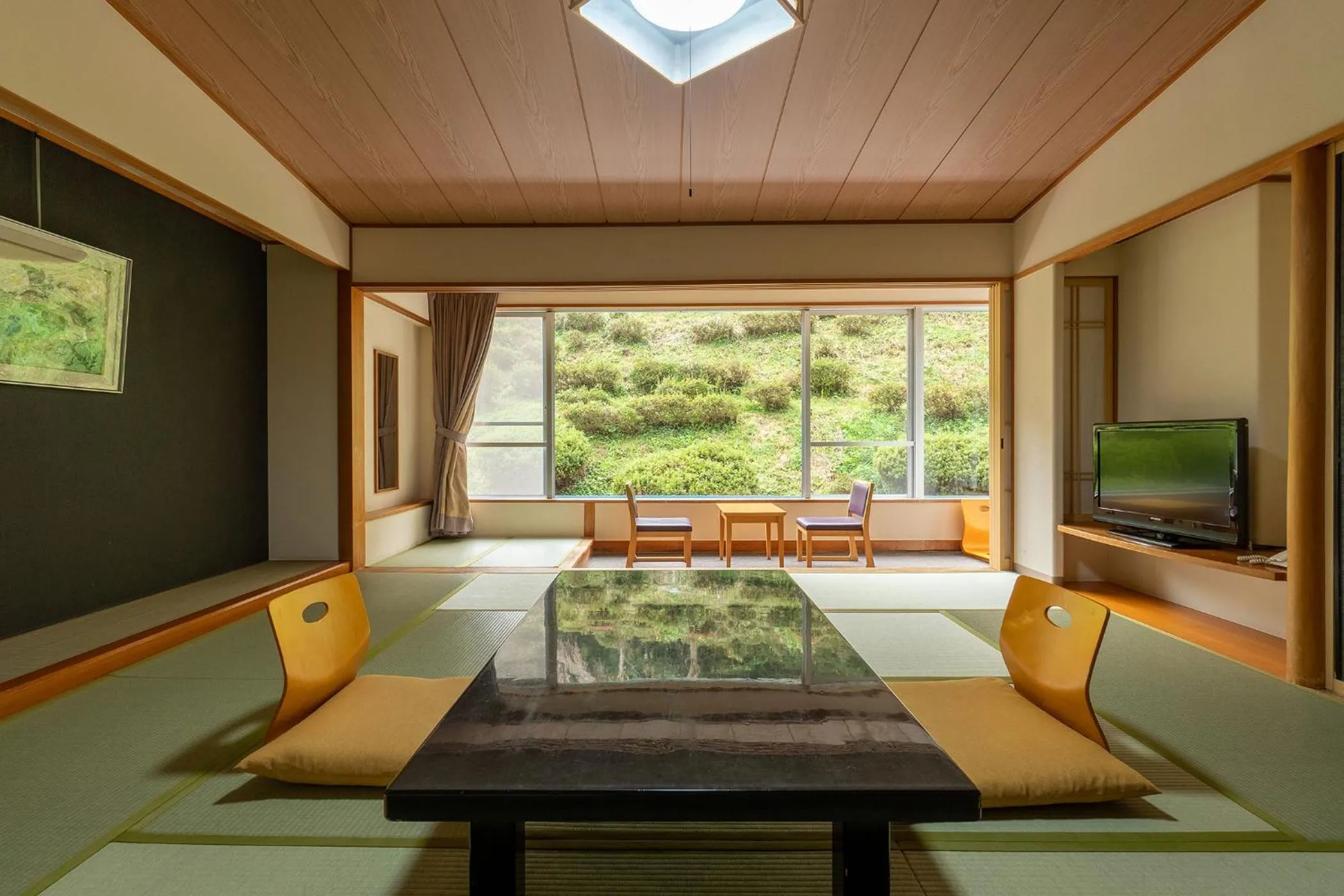 Photo of the whole room in Ooedo Onsen Monogatari Higashiyama Grand Hotel