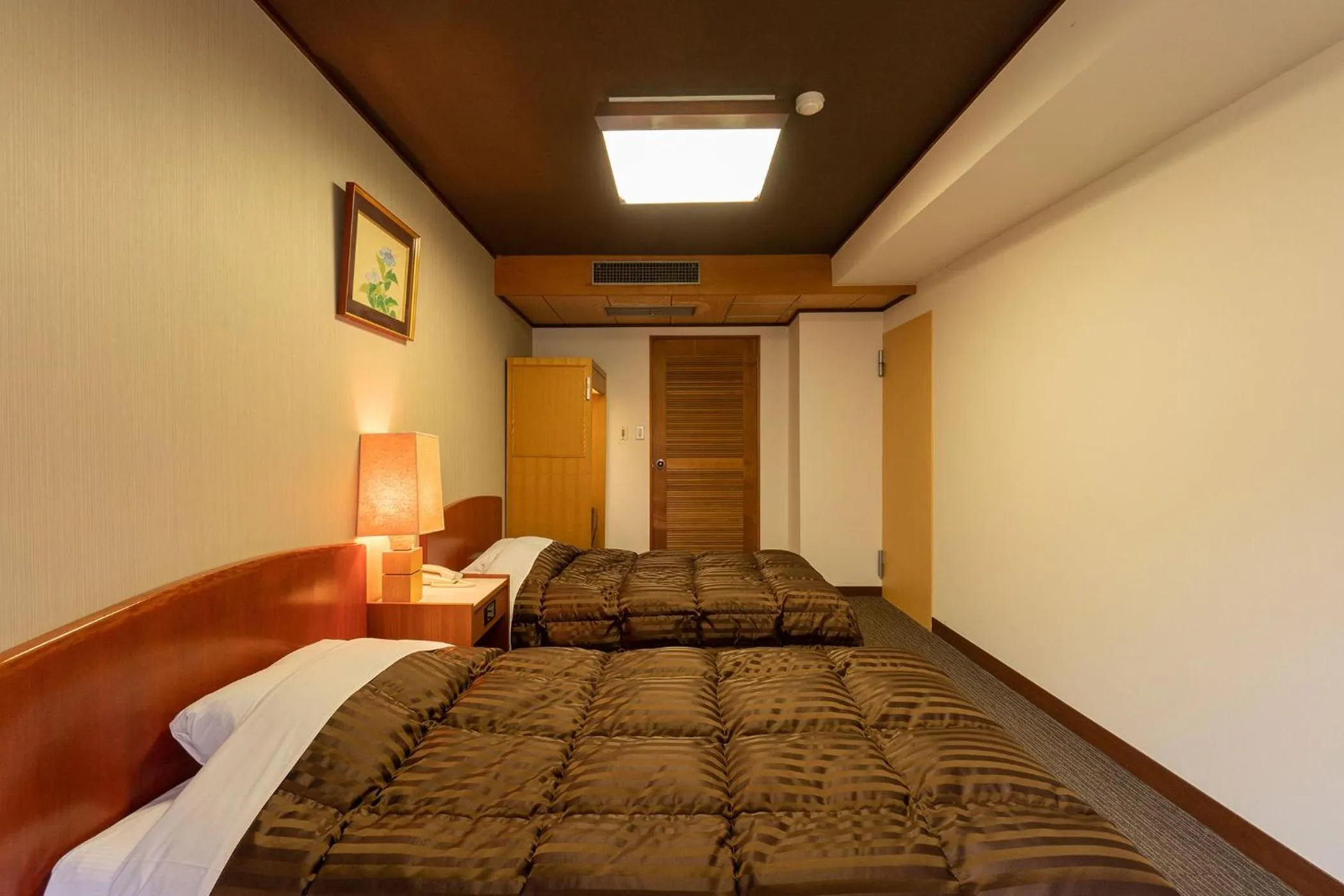 Photo of the whole room, Bed in Ooedo Onsen Monogatari Higashiyama Grand Hotel