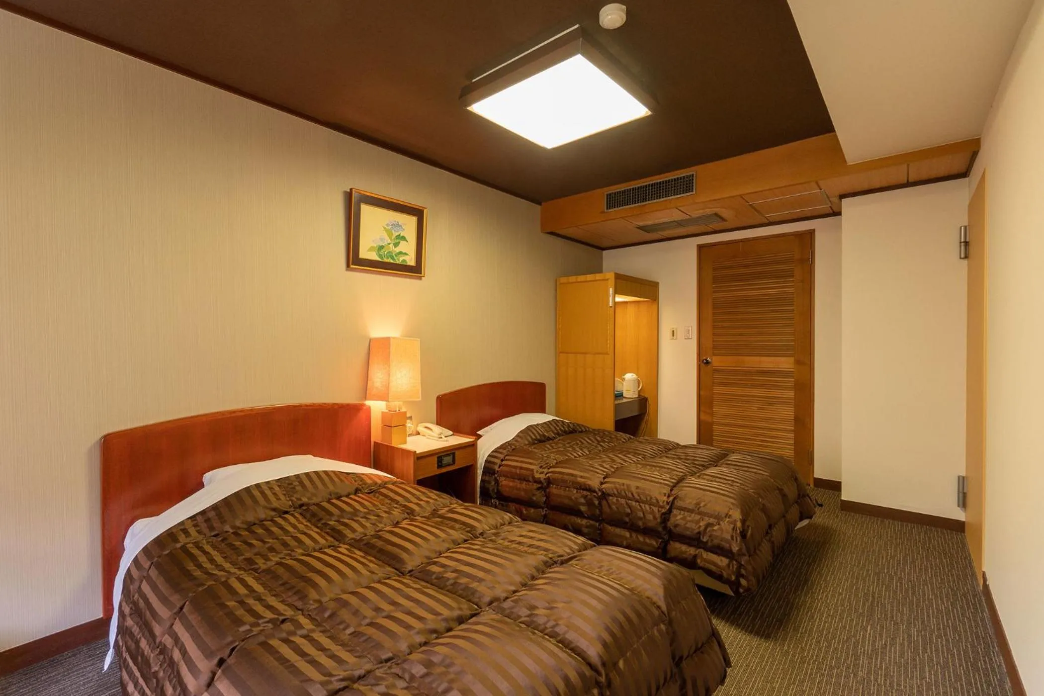 Photo of the whole room, Bed in Ooedo Onsen Monogatari Higashiyama Grand Hotel