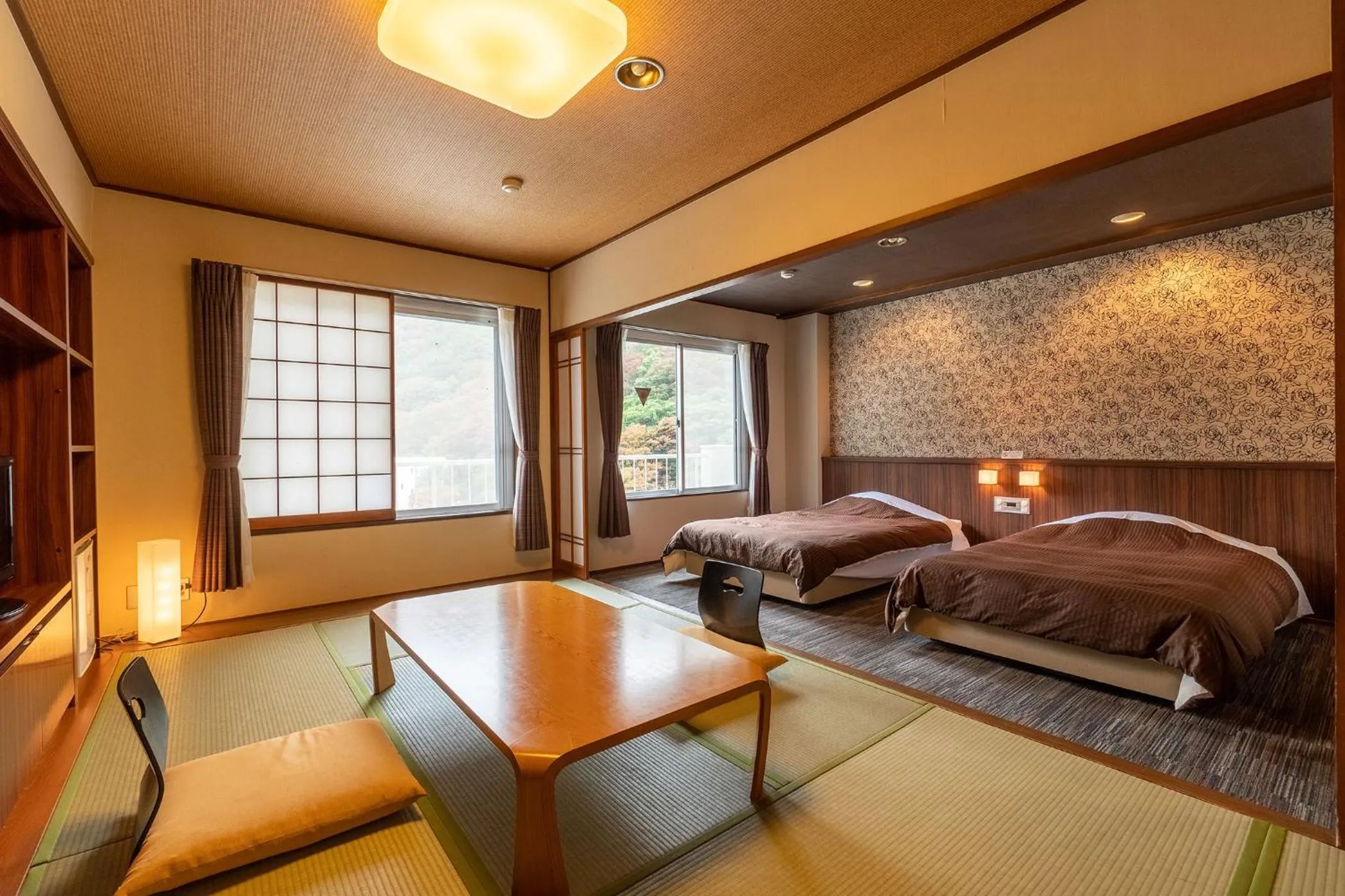 Photo of the whole room, Bed in Ooedo Onsen Monogatari Higashiyama Grand Hotel
