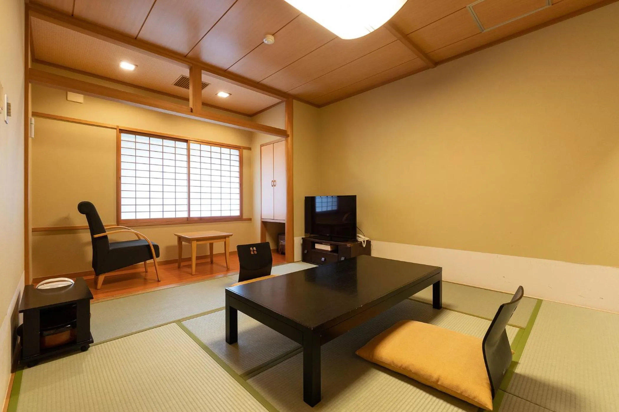 Photo of the whole room in Ooedo Onsen Monogatari Higashiyama Grand Hotel