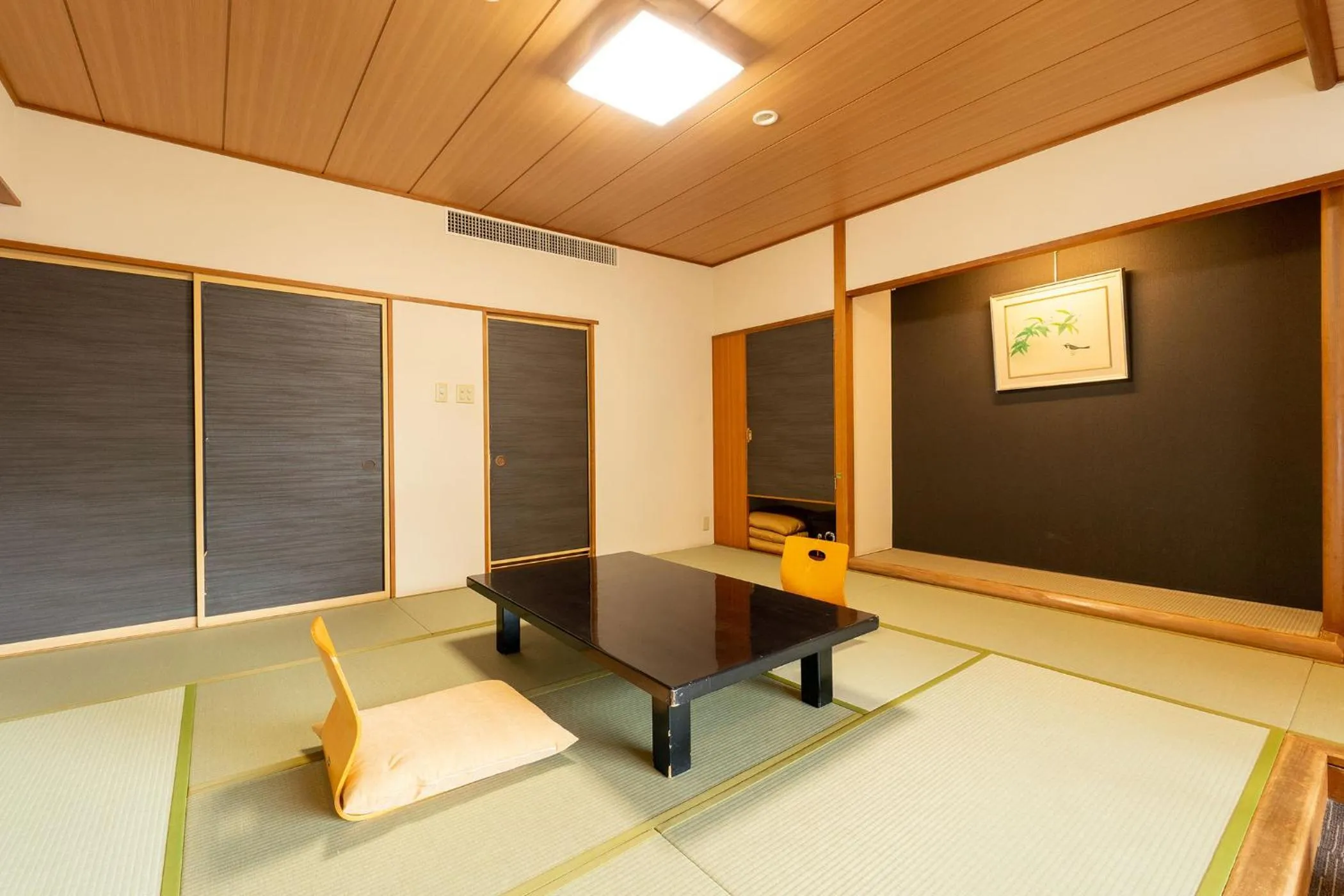 Photo of the whole room in Ooedo Onsen Monogatari Higashiyama Grand Hotel