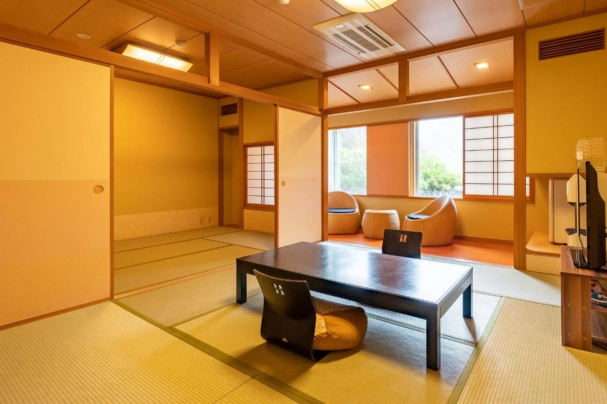 Photo of the whole room in Ooedo Onsen Monogatari Higashiyama Grand Hotel