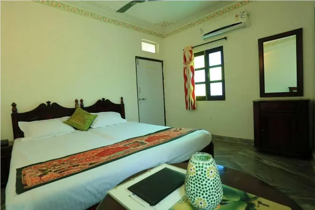 Budget Double Room - single occupancy in Hotel Janak Niwas Budget Double Room - single occupancy in Hotel Janak Niwas