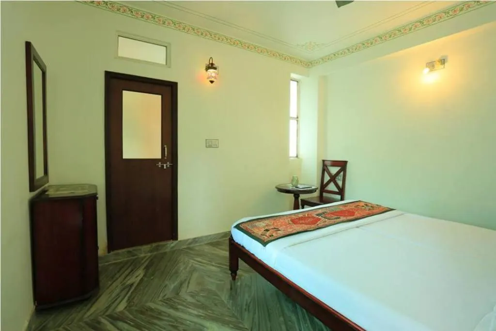 Living room in Hotel Janak Niwas