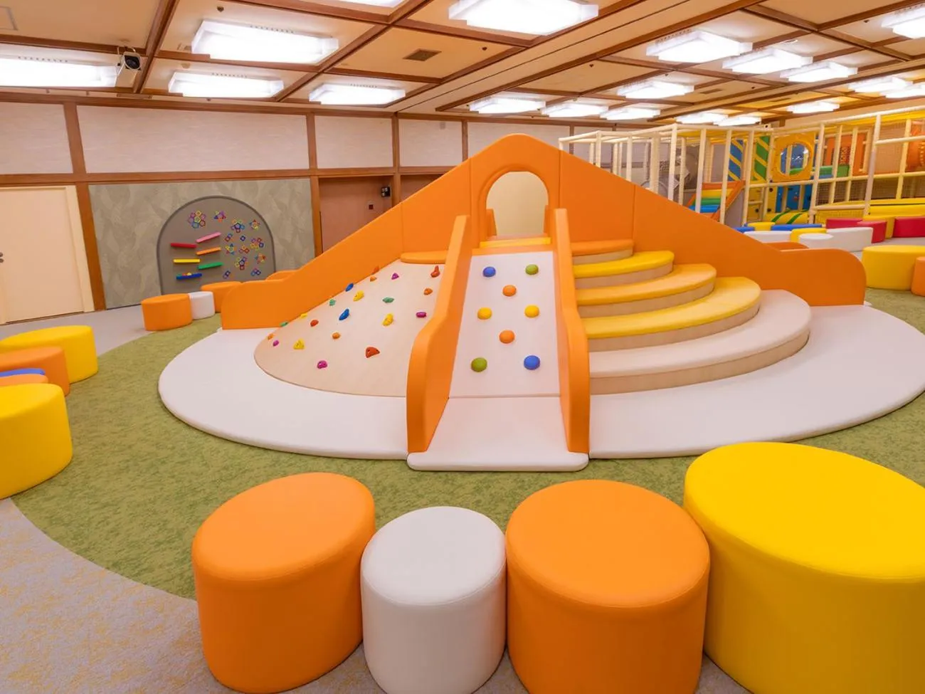 Children play ground in Ooedo Onsen Monogatari Premium Hotel Sokan